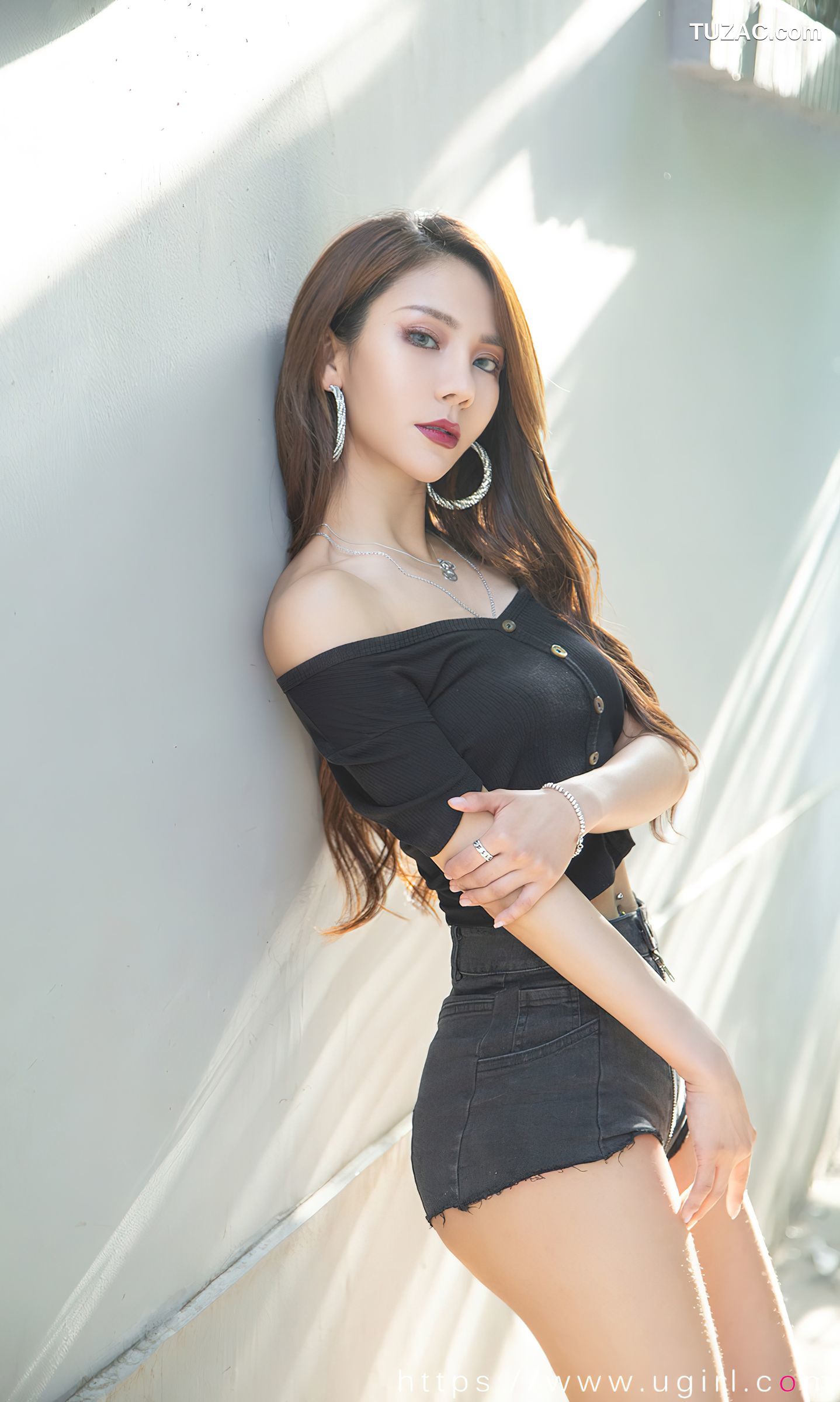 UGirlsApp尤果圈爱尤物-2393-Juicy-Xiaoxiao-《不期而遇》