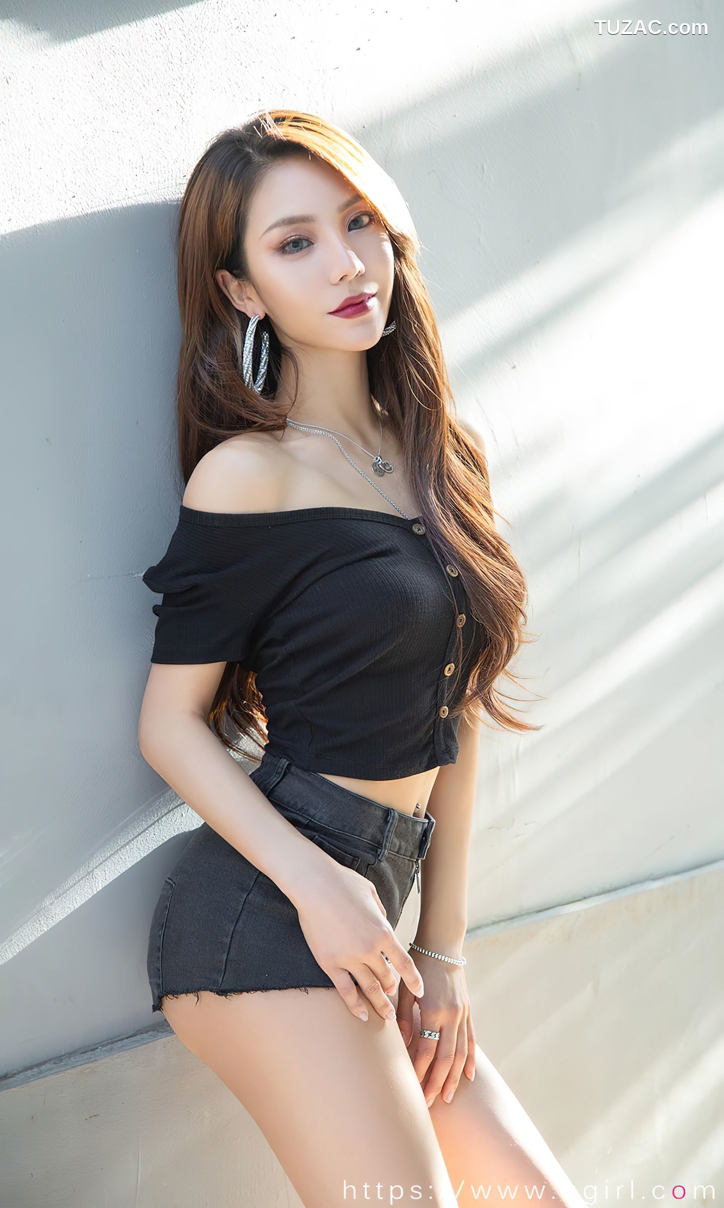 UGirlsApp尤果圈爱尤物-2393-Juicy-Xiaoxiao-《不期而遇》