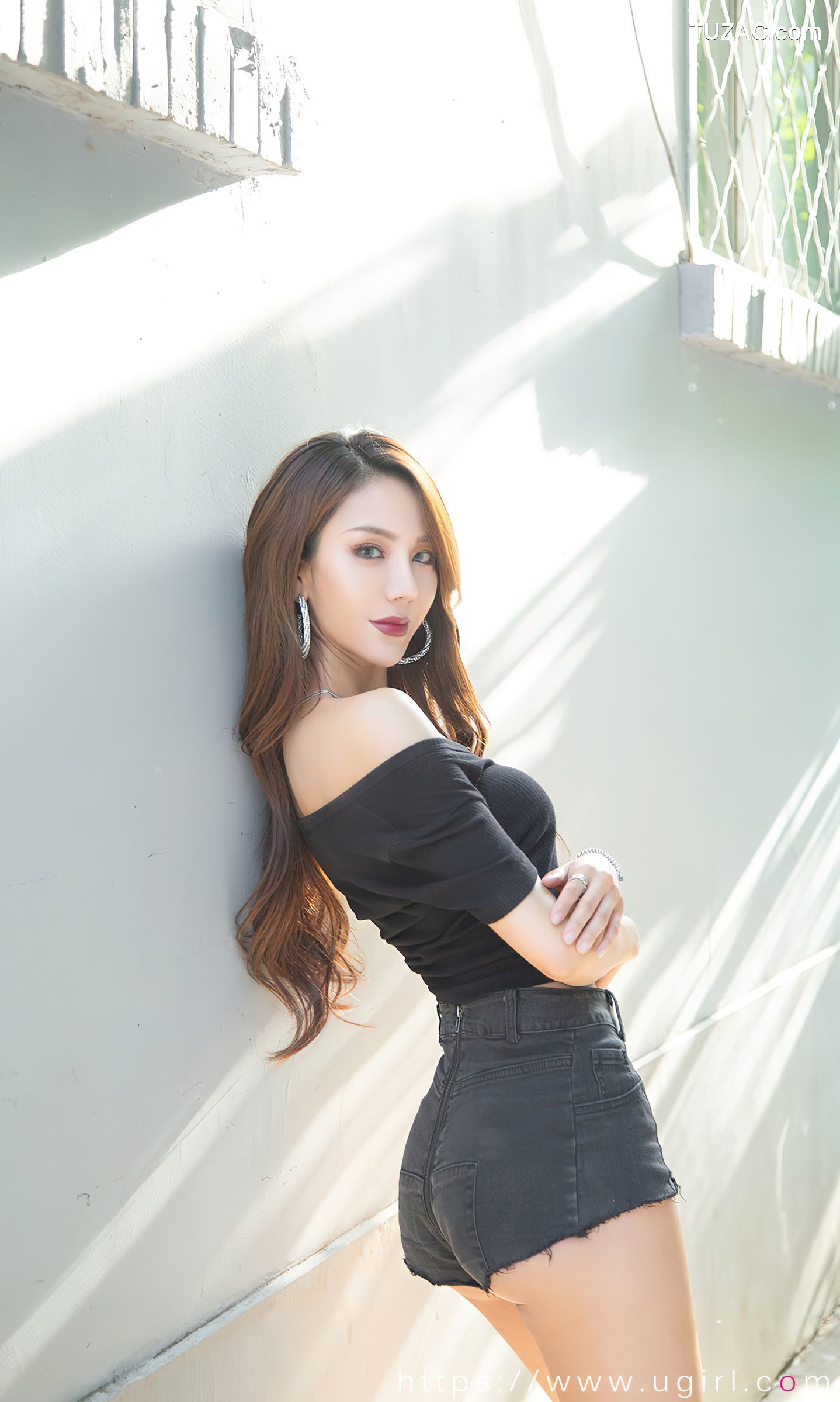 UGirlsApp尤果圈爱尤物-2393-Juicy-Xiaoxiao-《不期而遇》