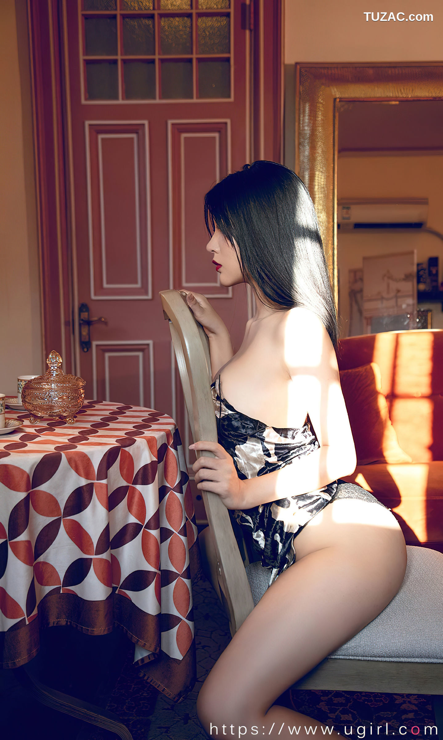 UGirlsApp尤果圈爱尤物-2417-尤果合辑-《深爱藏心》