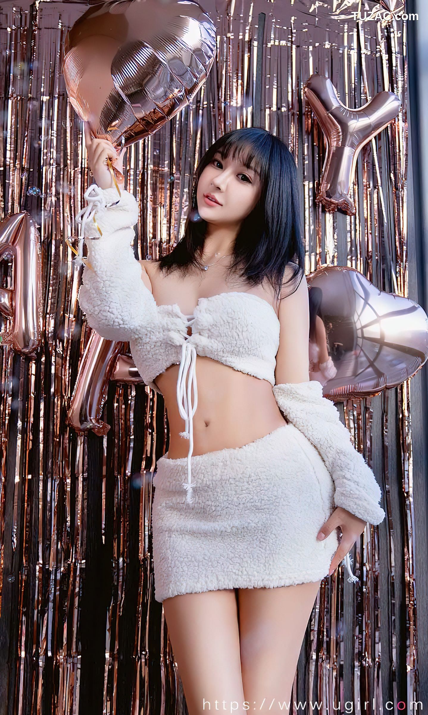 UGirlsApp尤果圈爱尤物-2515-韩熙-《爱意暖风》