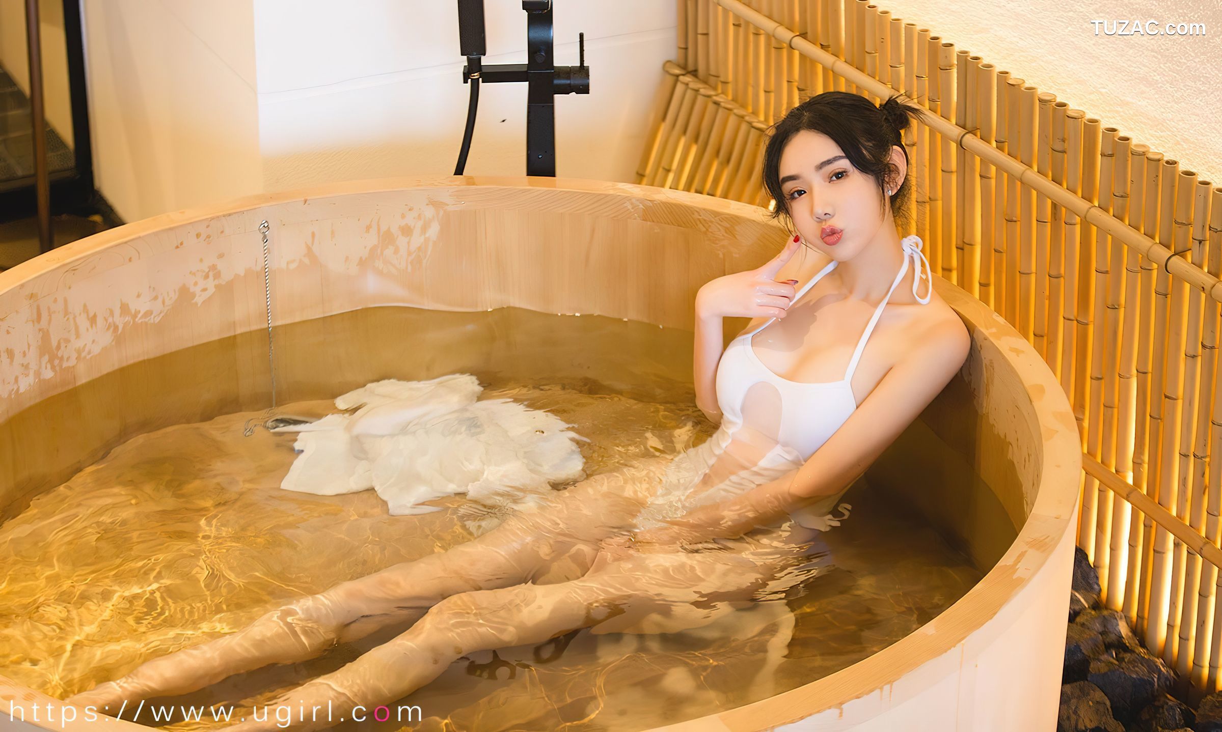 UGirlsApp尤果圈爱尤物-2562-萌琪琪-《浴室邂逅》