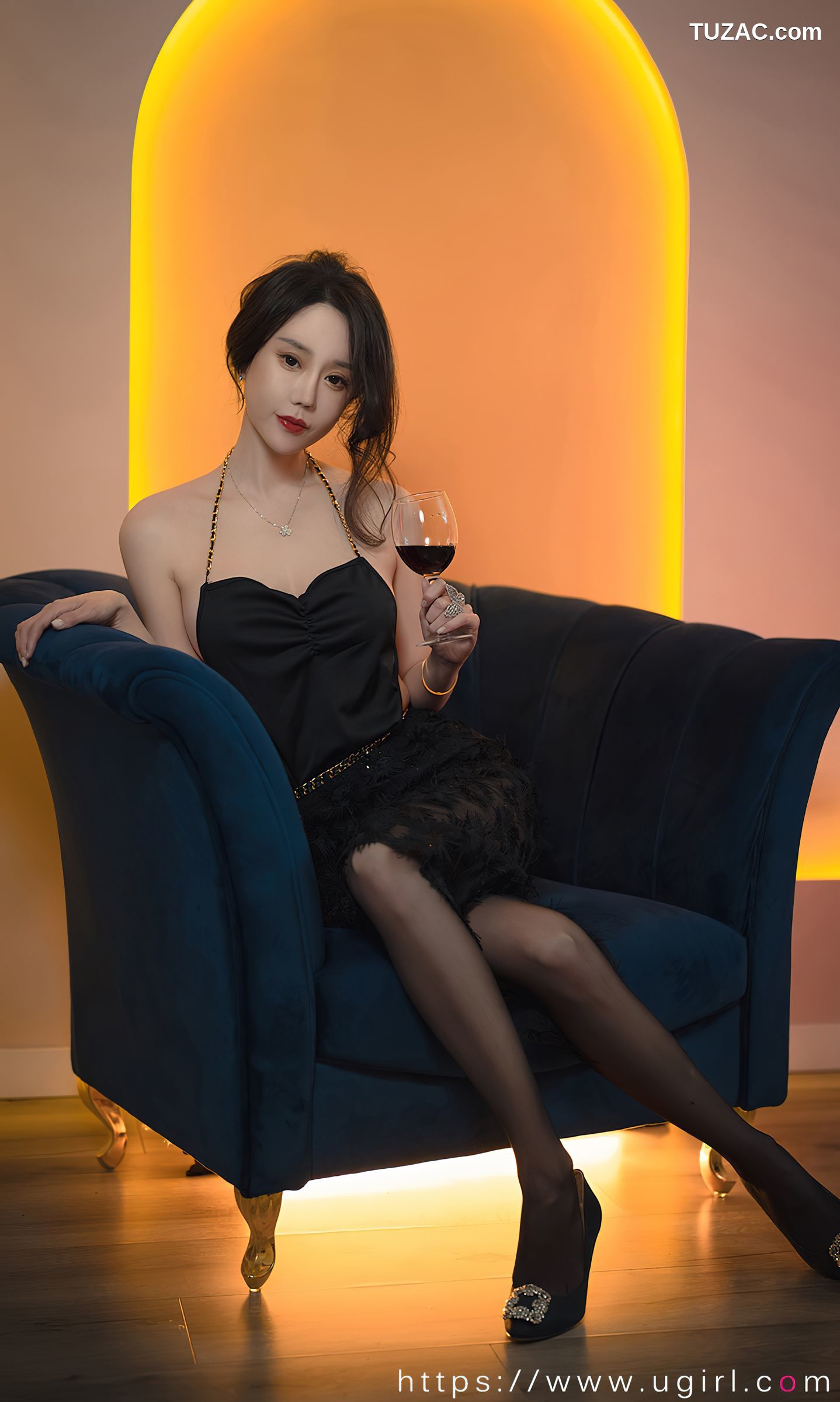 UGirlsApp尤果圈爱尤物-2649-模特合辑-《初露》