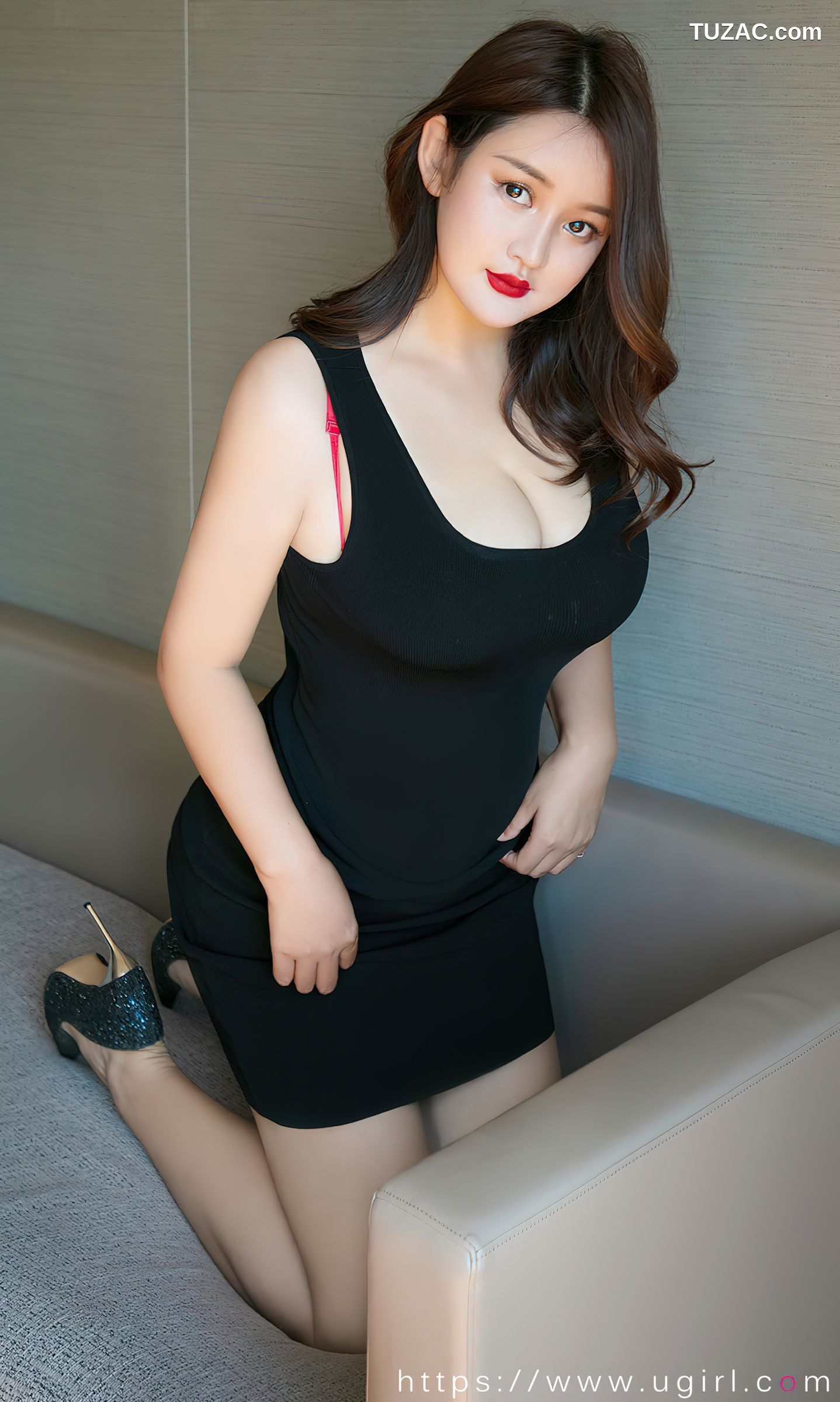 UGirlsApp尤果圈爱尤物-2813-Jona-《夏日流火》-2024.03-18