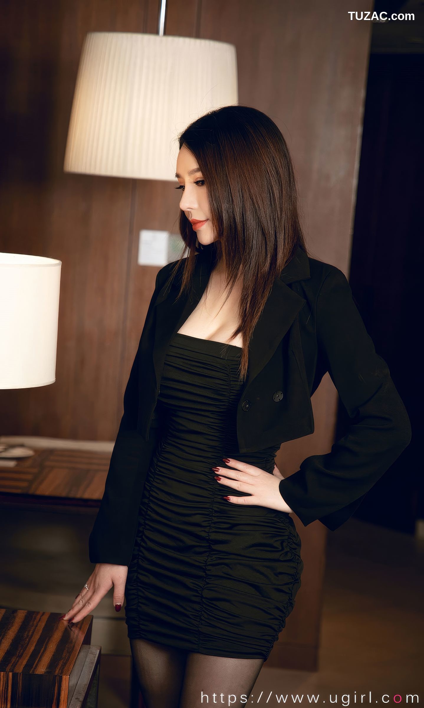 UGirlsApp尤果圈爱尤物-2903-e宝贝-《频闪》-2024.07.21
