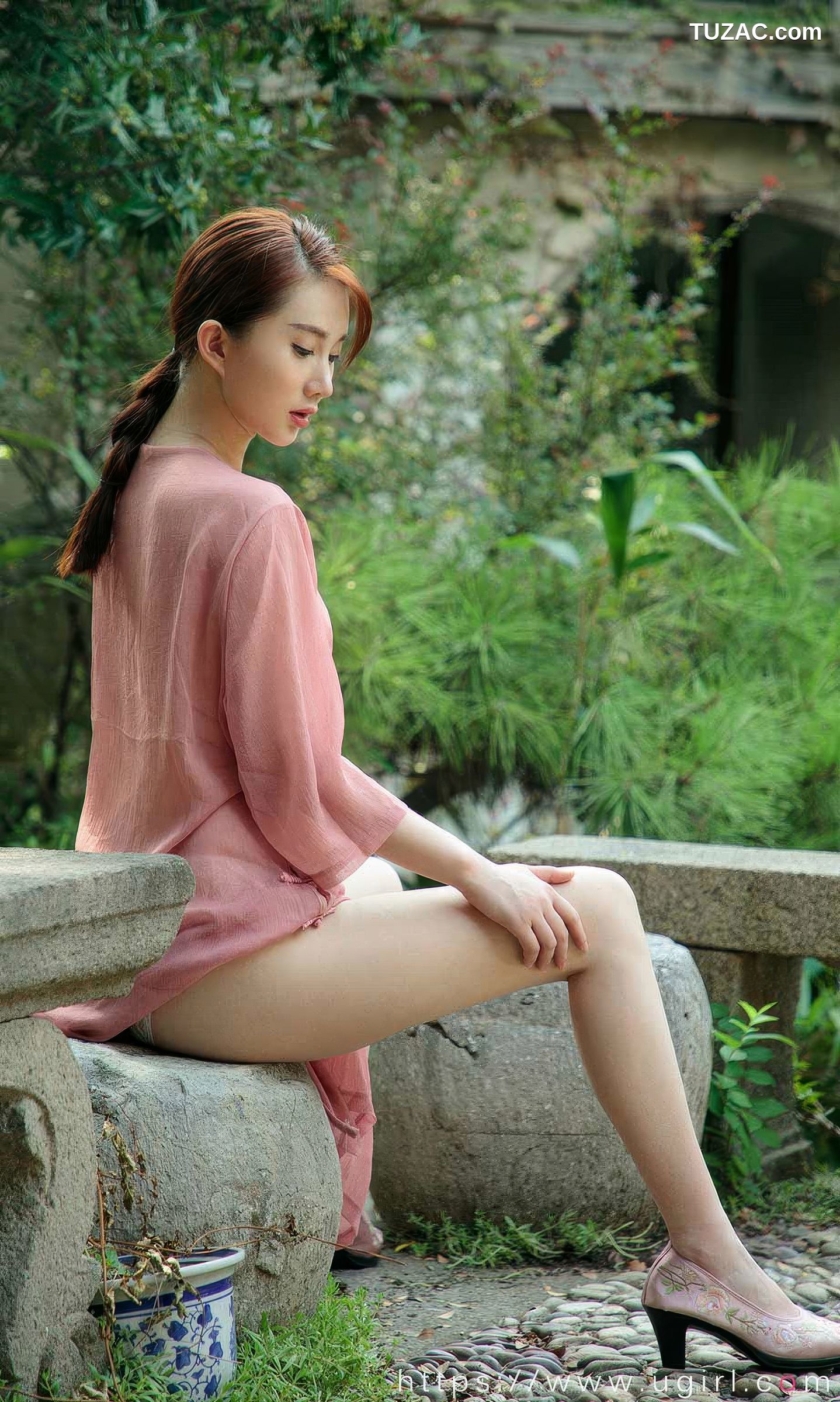 UGirlsApp尤果圈爱尤物-2922-苏小曼-醉卧花底-2024.08.15