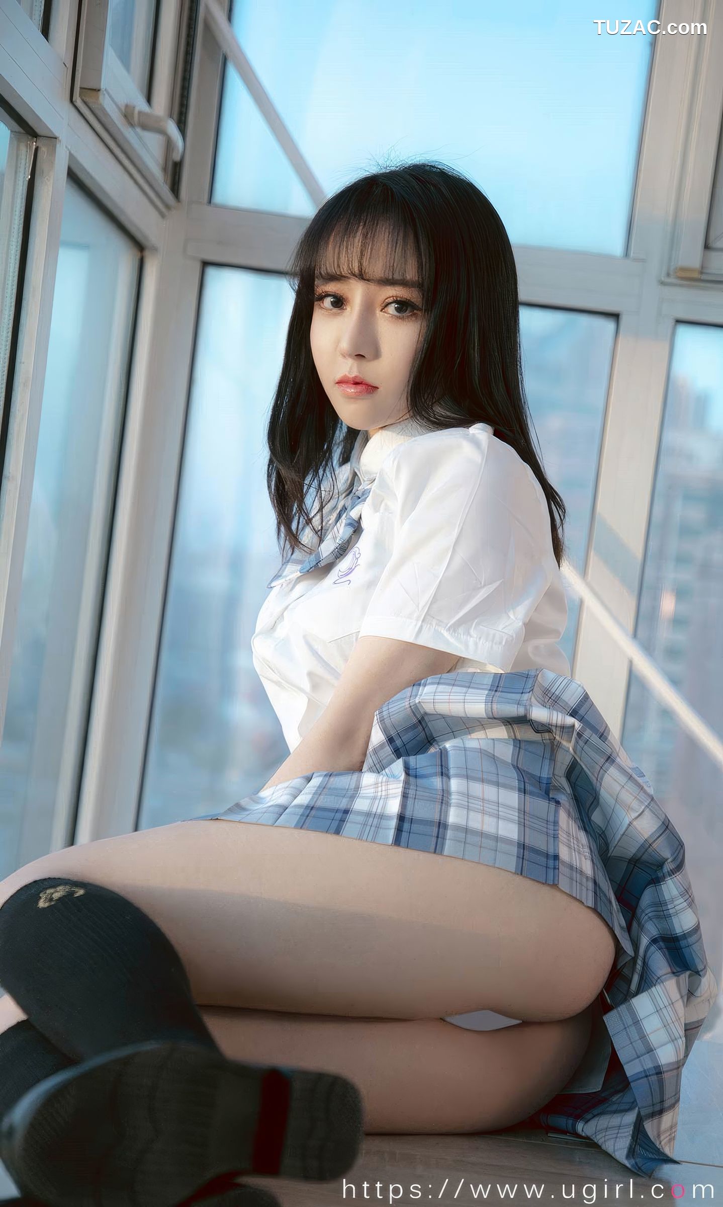 UGirlsApp尤果圈爱尤物-2929-白亦ADA-《香色格子裙》-2024.08.23