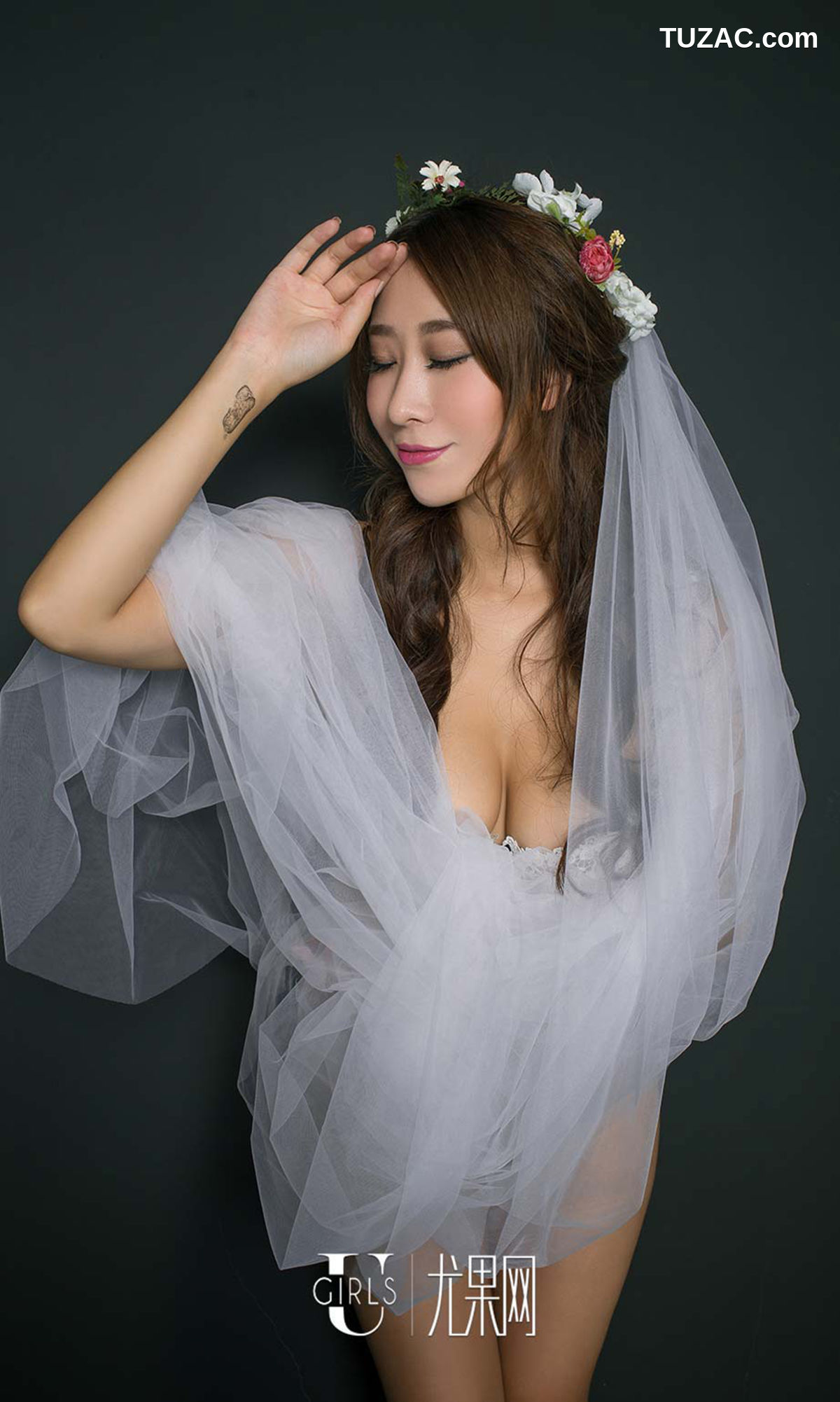 UGirlsApp尤果圈爱尤物-506-姜雨宏-《爆乳新娘》