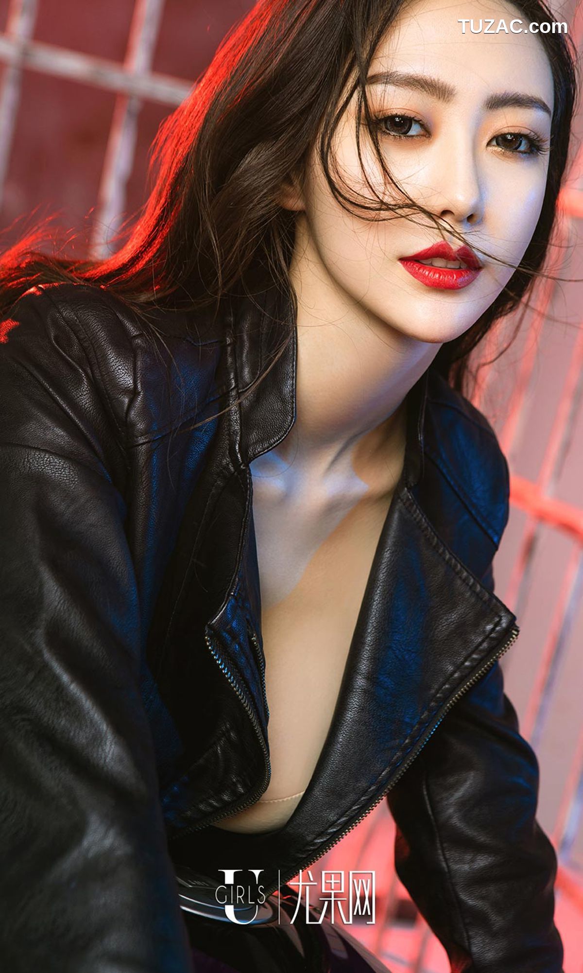 UGirlsApp尤果圈爱尤物-785-艺轩-《美女与野兽》