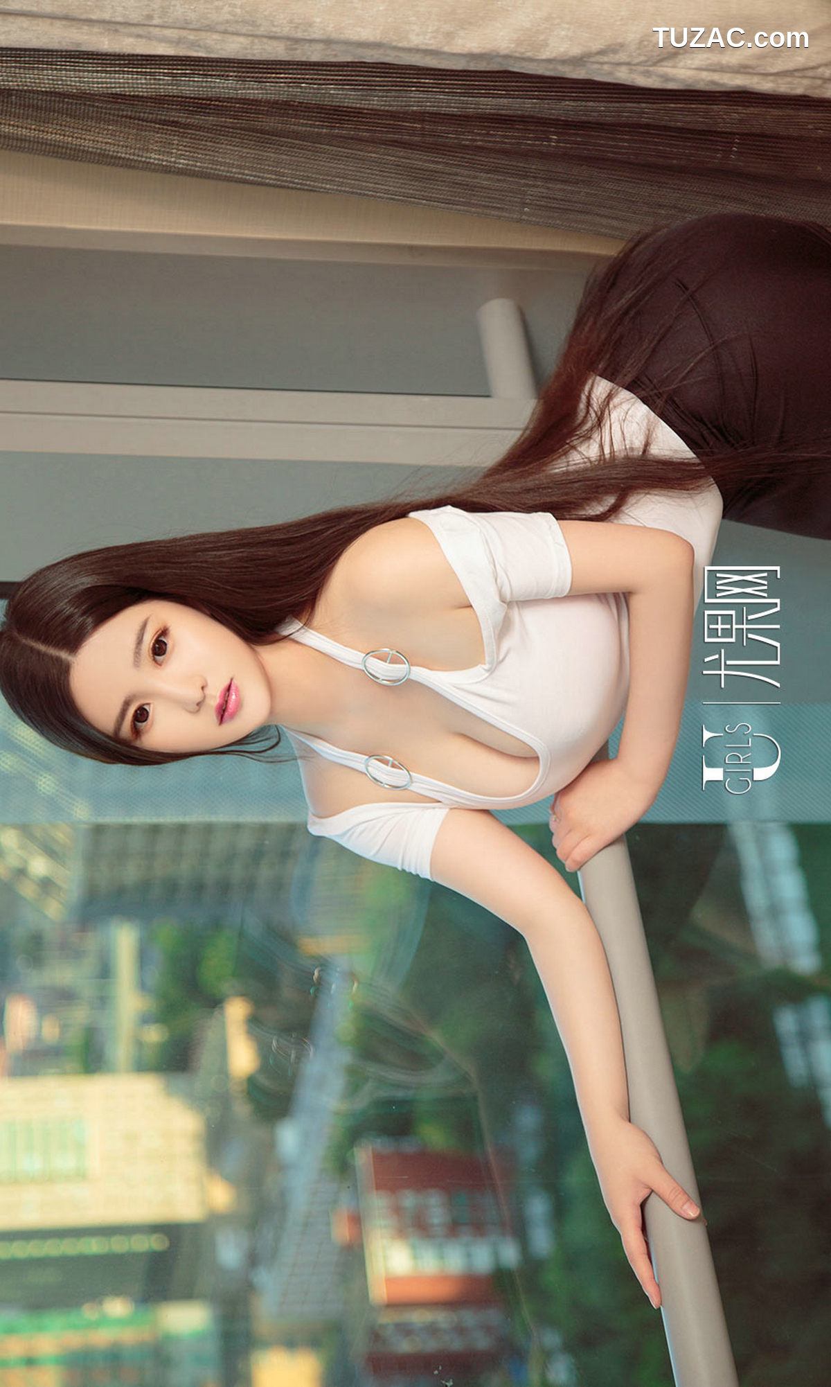 UGirlsApp尤果圈爱尤物-885-上官蔷薇-《撒娇的猫咪》