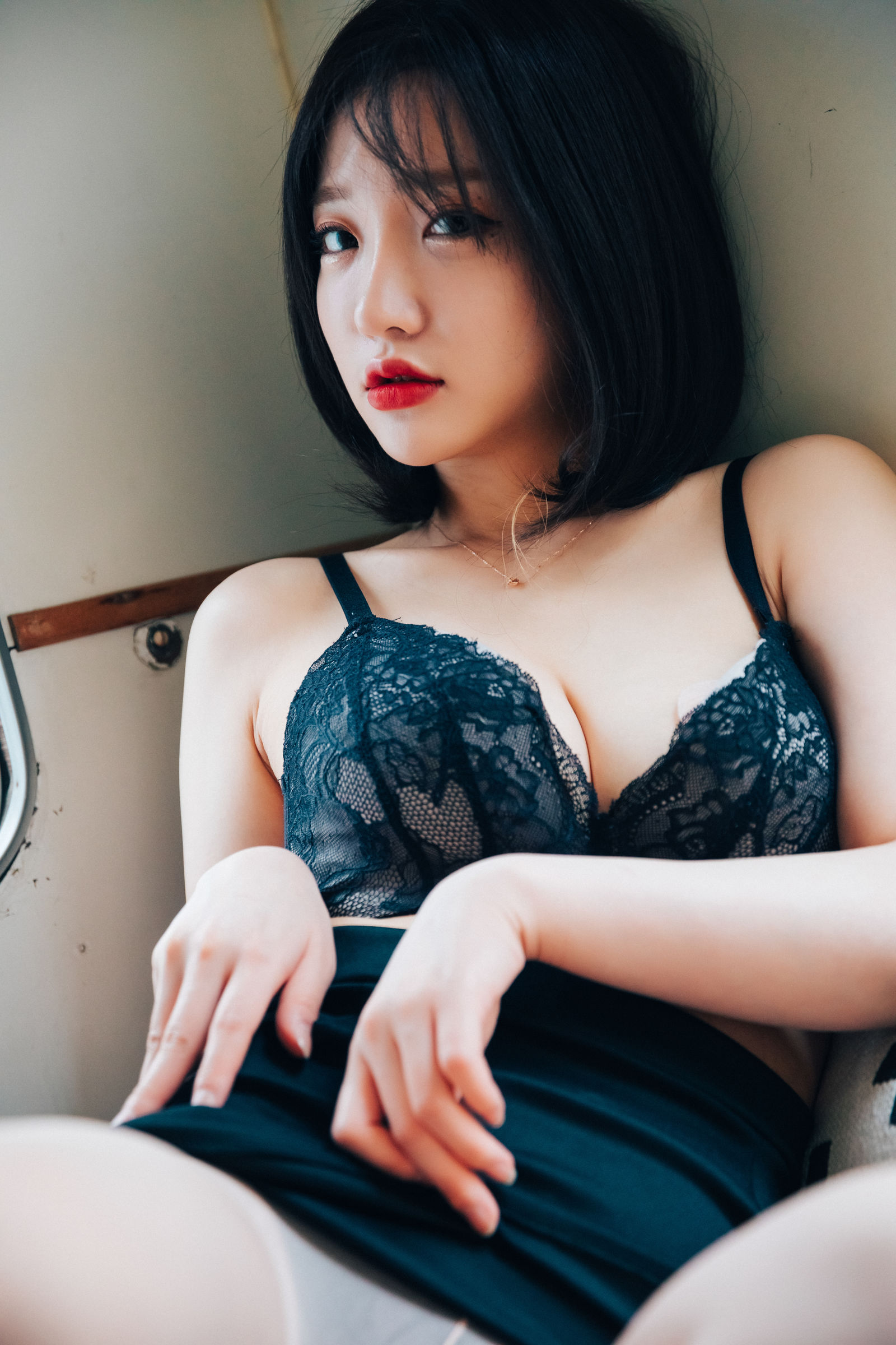 Loozy《Officegirl s Vacation Vol.2》 - 未分类人体摄影
