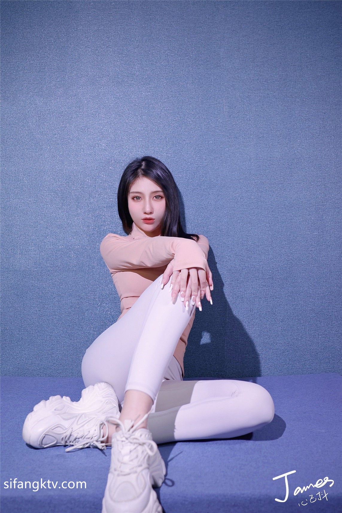 【网络收集】摄影师心已抖（抖叔）作品：2021.11 - 2022.01 - 未分类人体摄影