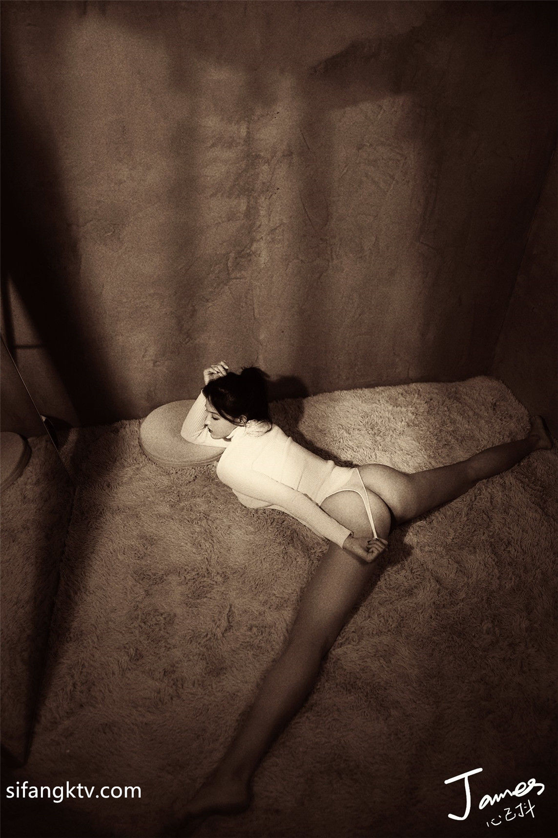 【网络收集】摄影师心已抖（抖叔）作品：2021.11 - 2022.01 - 未分类人体摄影