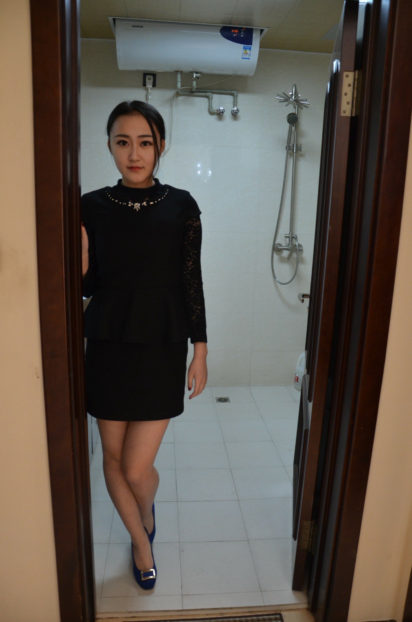 国模于子涵 amp;闺蜜彤彤人体私拍套图 - 未分类人体摄影