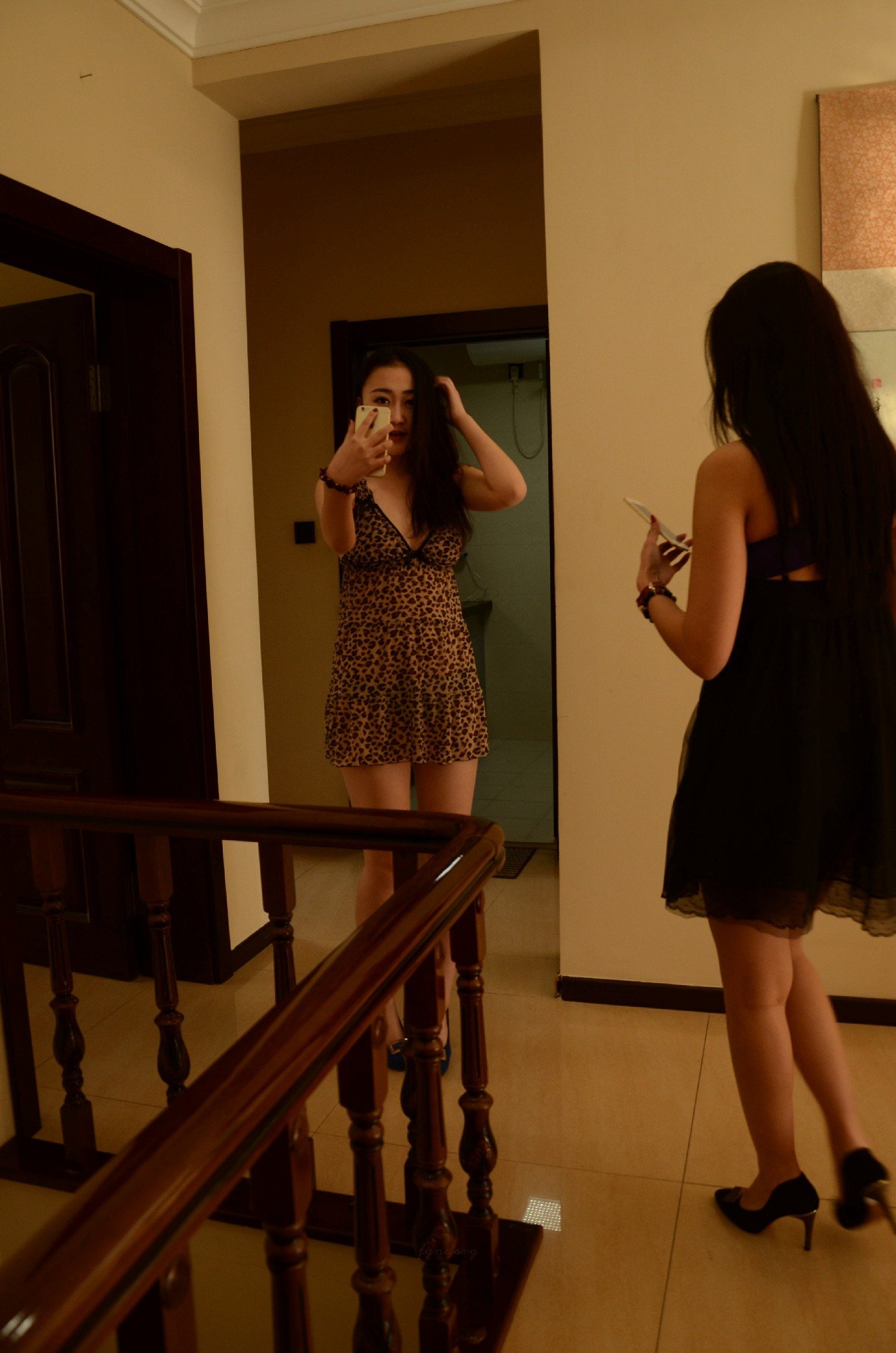 国模于子涵 amp;闺蜜彤彤人体私拍套图 - 未分类人体摄影