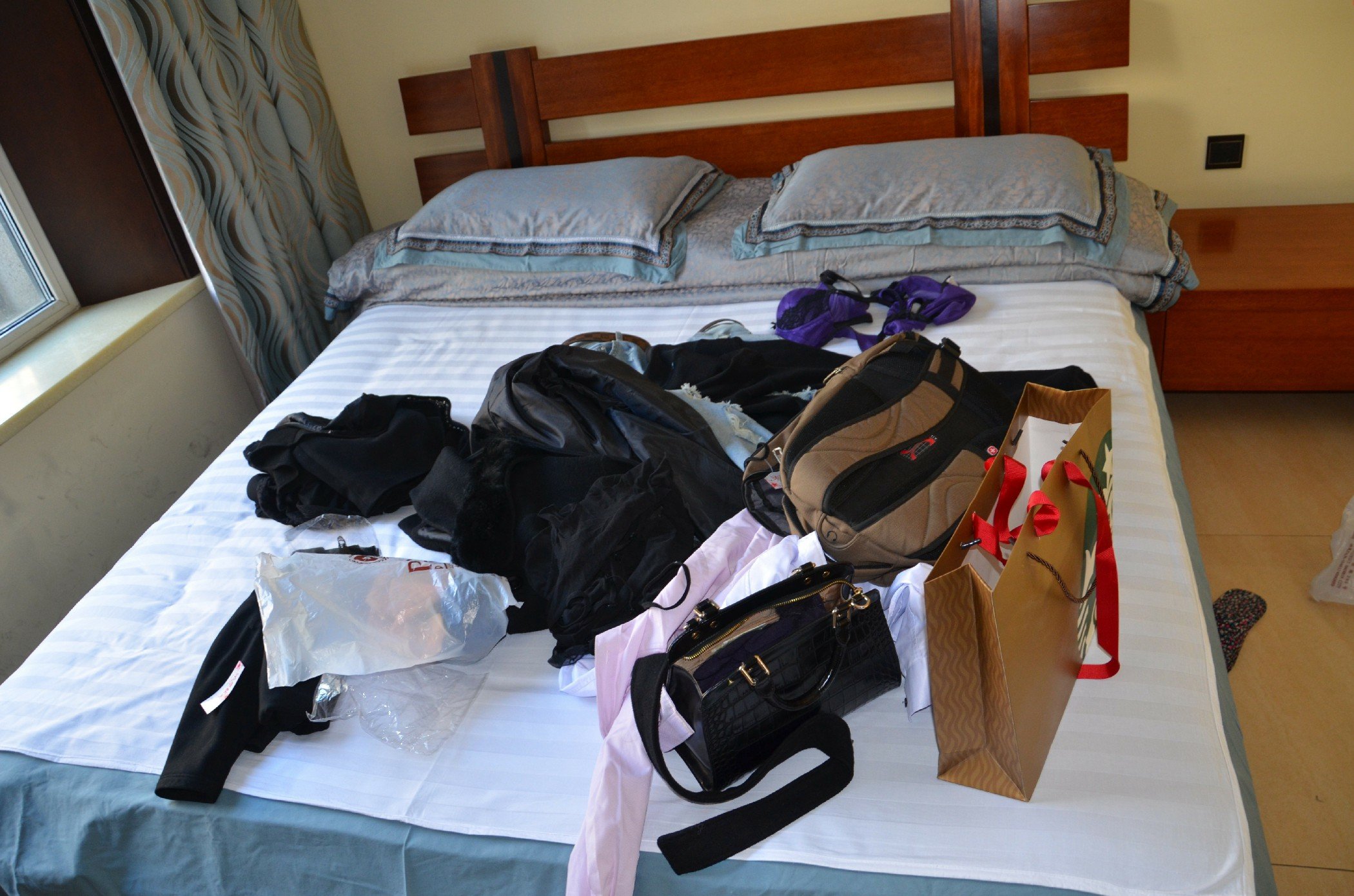 国模于子涵 amp;闺蜜彤彤人体私拍套图 - 未分类人体摄影