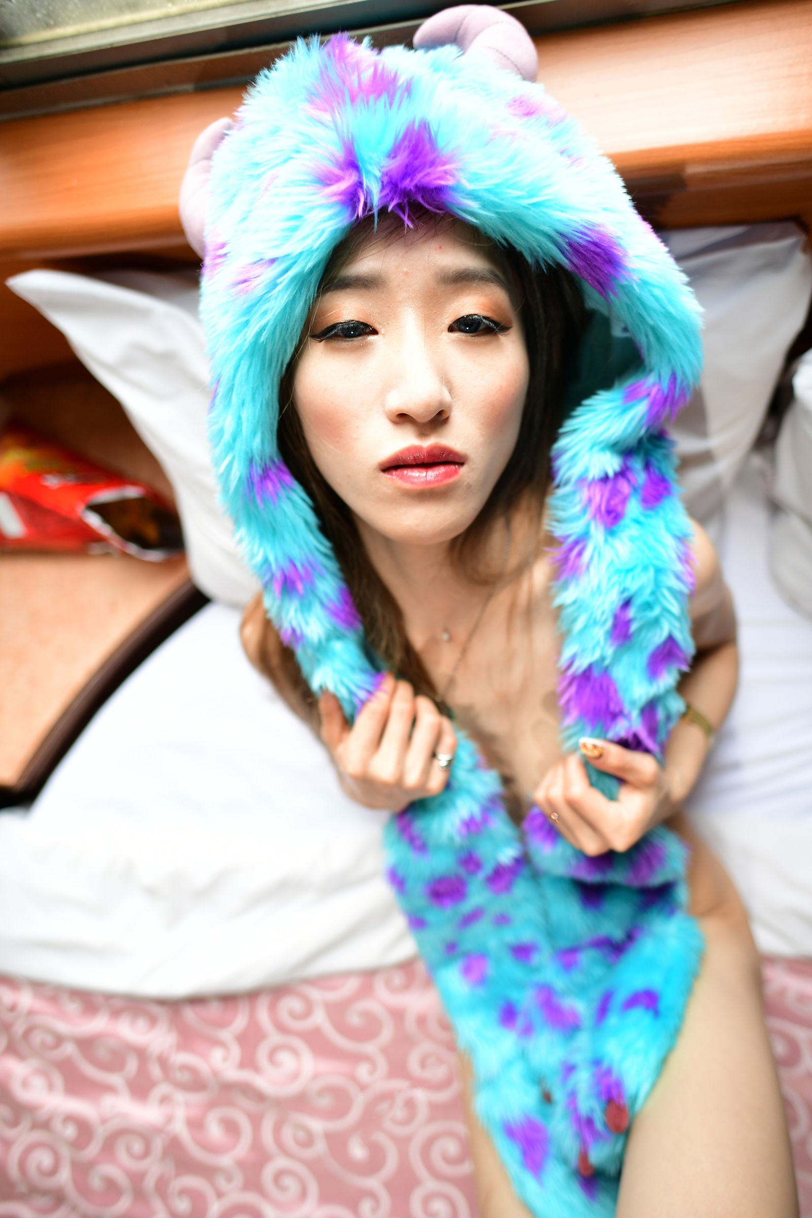 国模小情大尺度人体私拍套图 - 未分类人体摄影