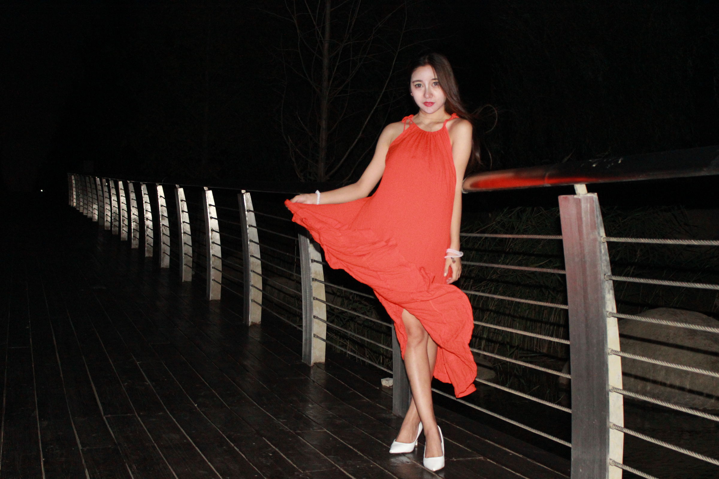 国模李梓熙野外大尺度私拍套图 - 未分类人体摄影