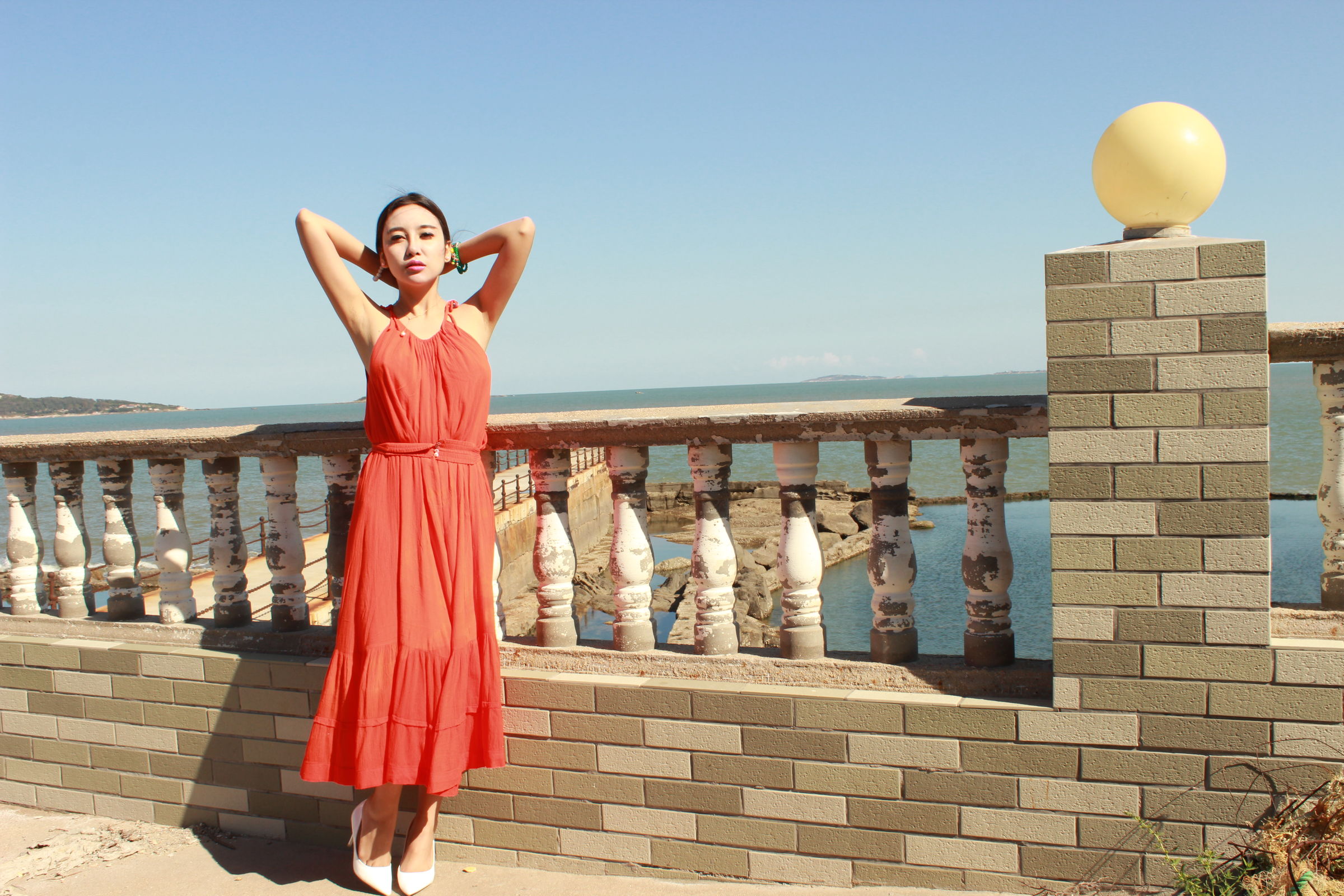 国模李梓熙野外大尺度私拍套图 - 未分类人体摄影