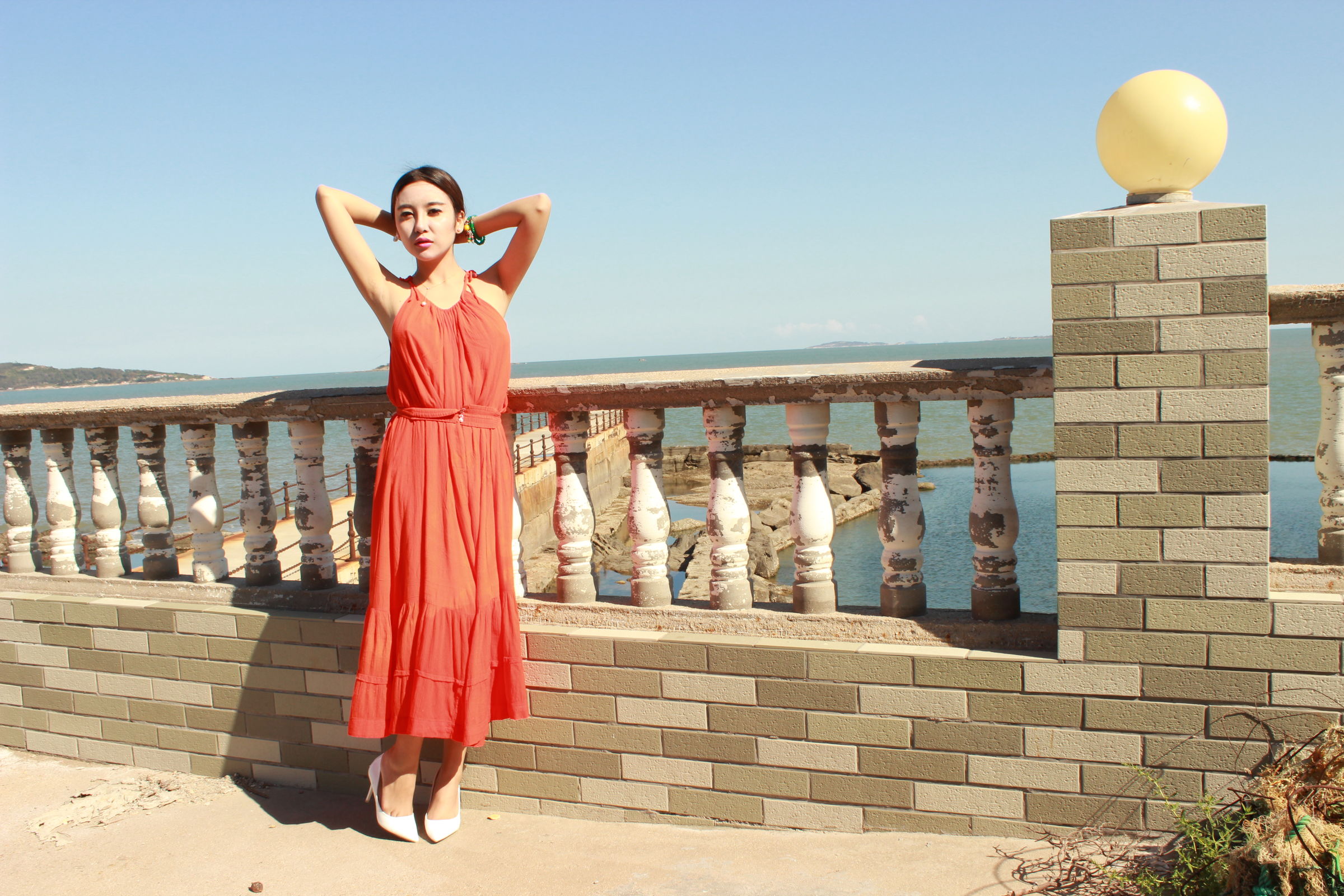 国模李梓熙野外大尺度私拍套图 - 未分类人体摄影