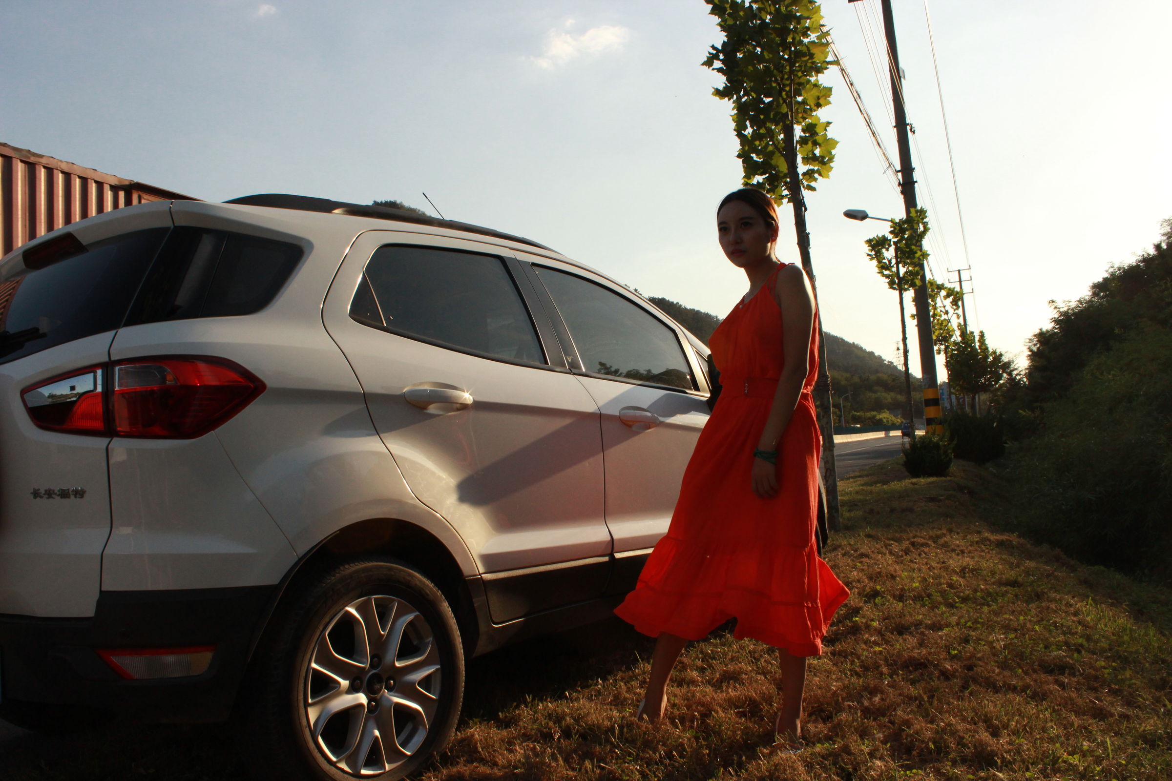 国模李梓熙野外大尺度私拍套图 - 未分类人体摄影