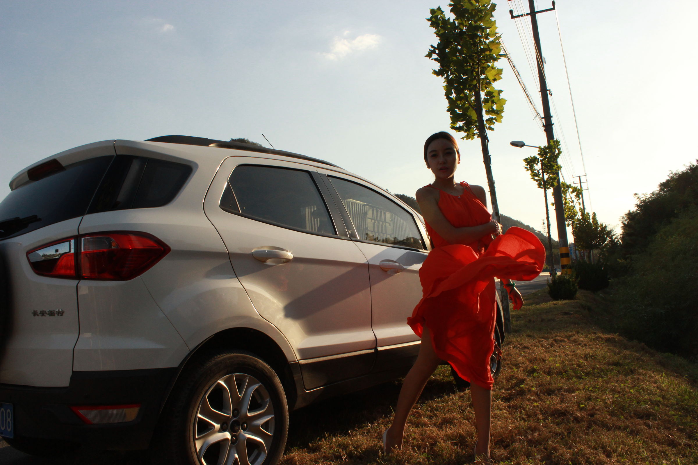 国模李梓熙野外大尺度私拍套图 - 未分类人体摄影