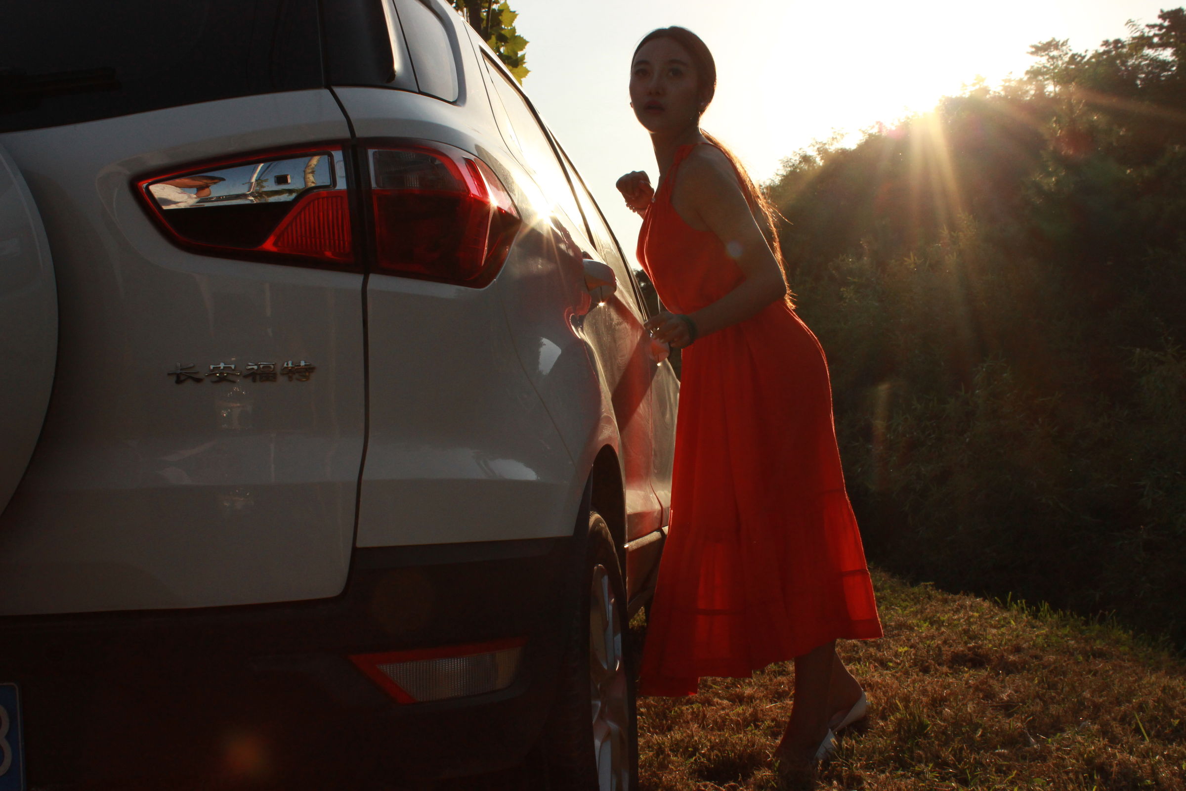 国模李梓熙野外大尺度私拍套图 - 未分类人体摄影