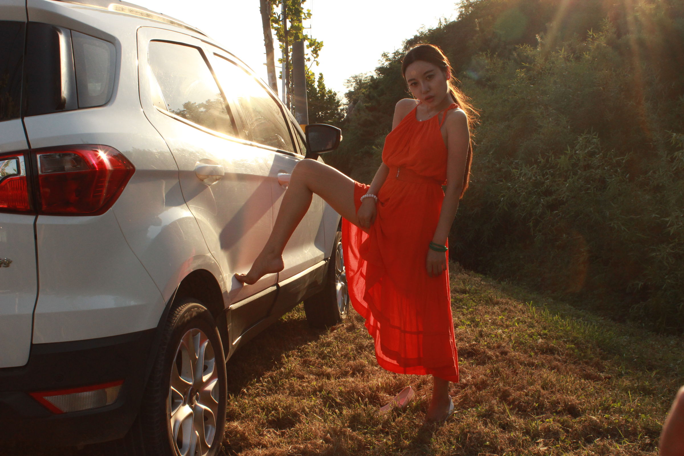 国模李梓熙野外大尺度私拍套图 - 未分类人体摄影