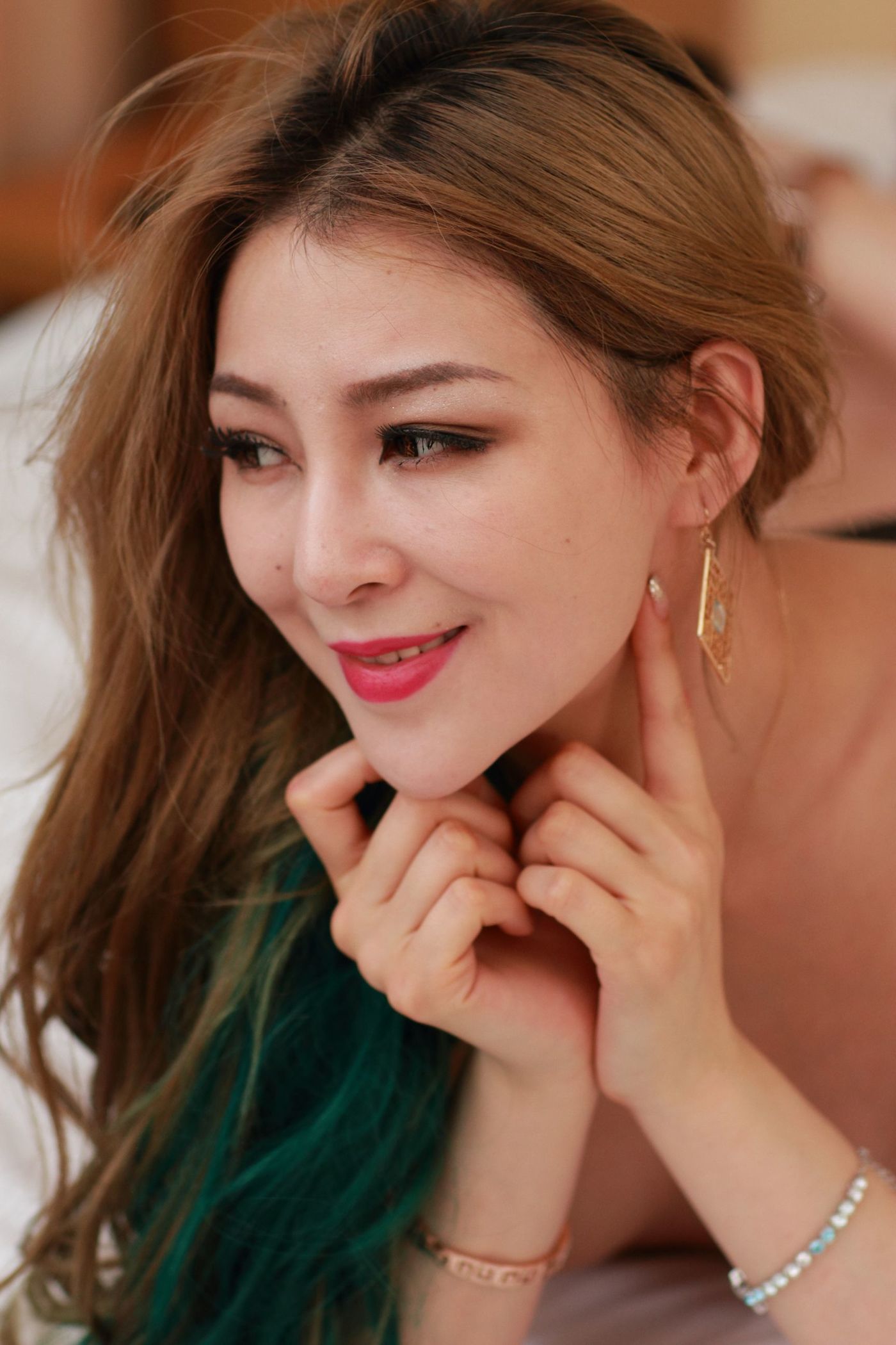 国模沈航宾馆大尺度人体私拍套图 - 人体摄影