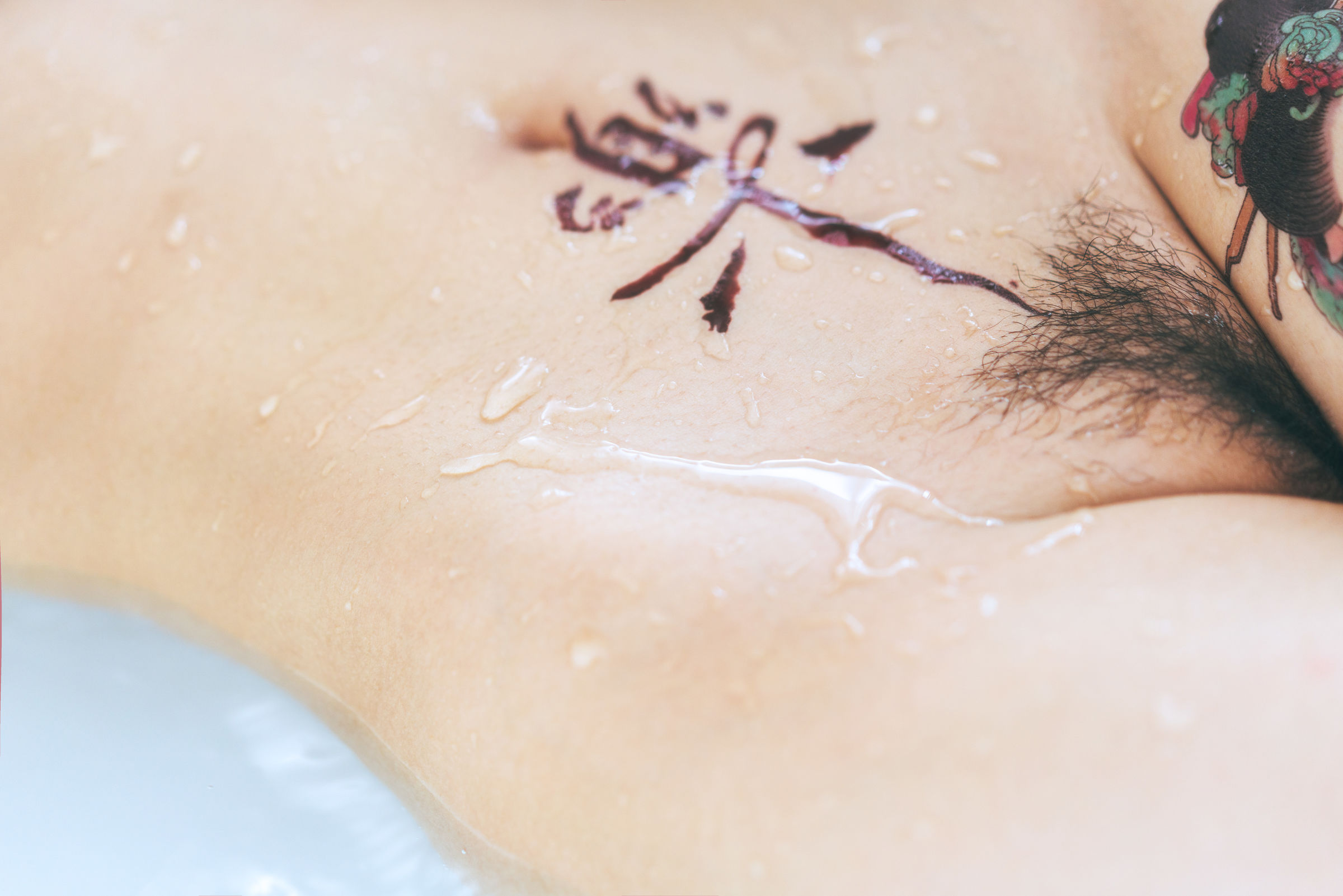 摄影师黄金王《抖M的极乐时刻》 - 未分类人体摄影