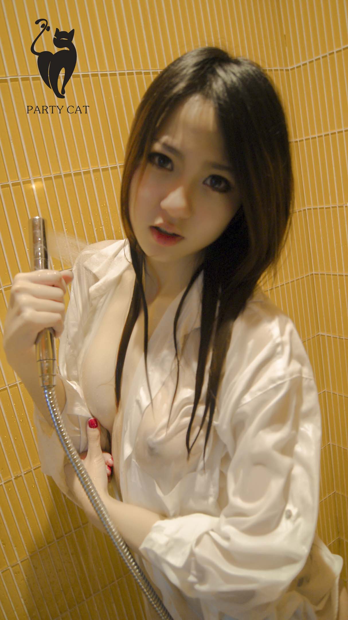 特刊 特刊：浴室刊 - 轰趴猫