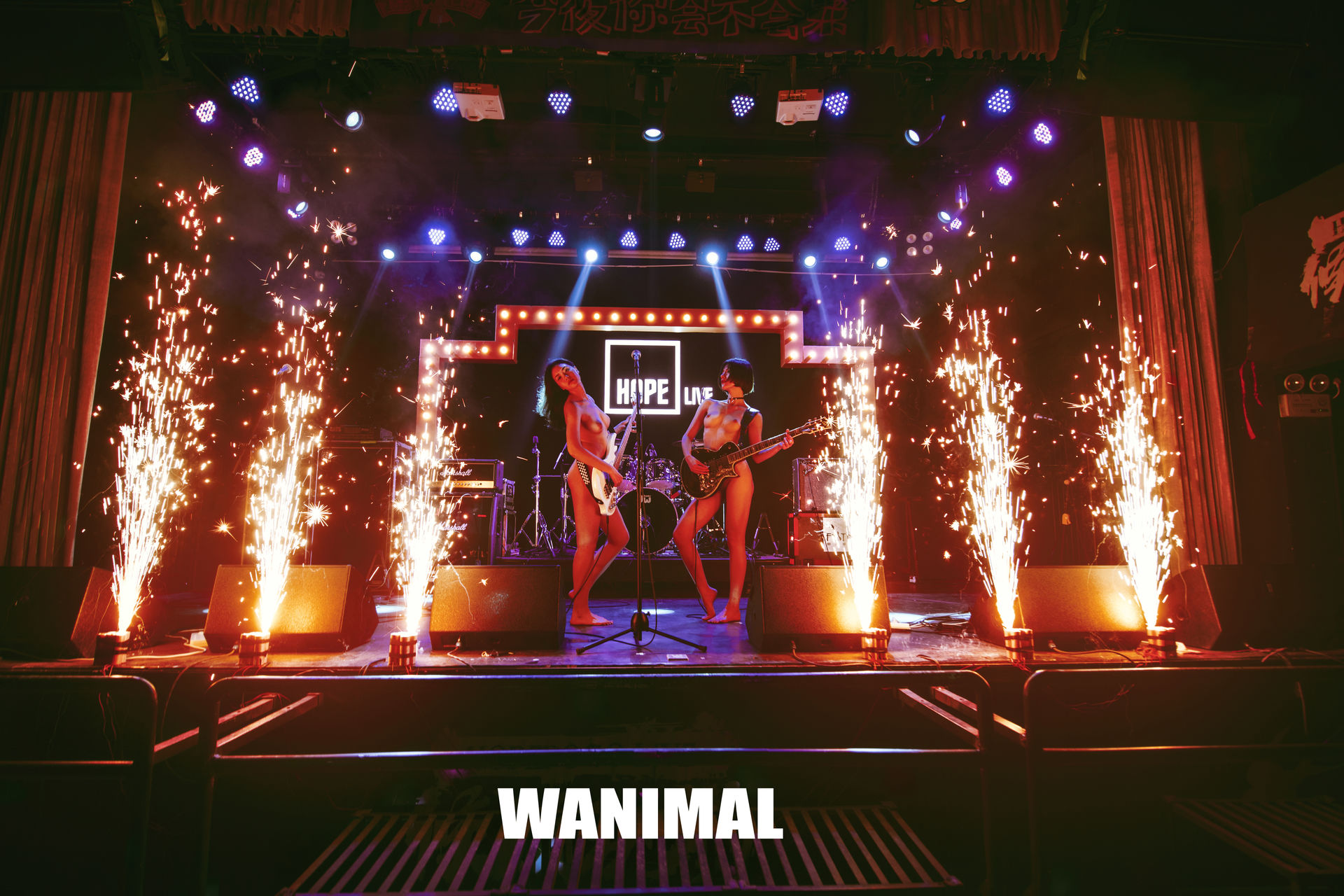 王动出品：VIP套图 第22期 - 王动作品