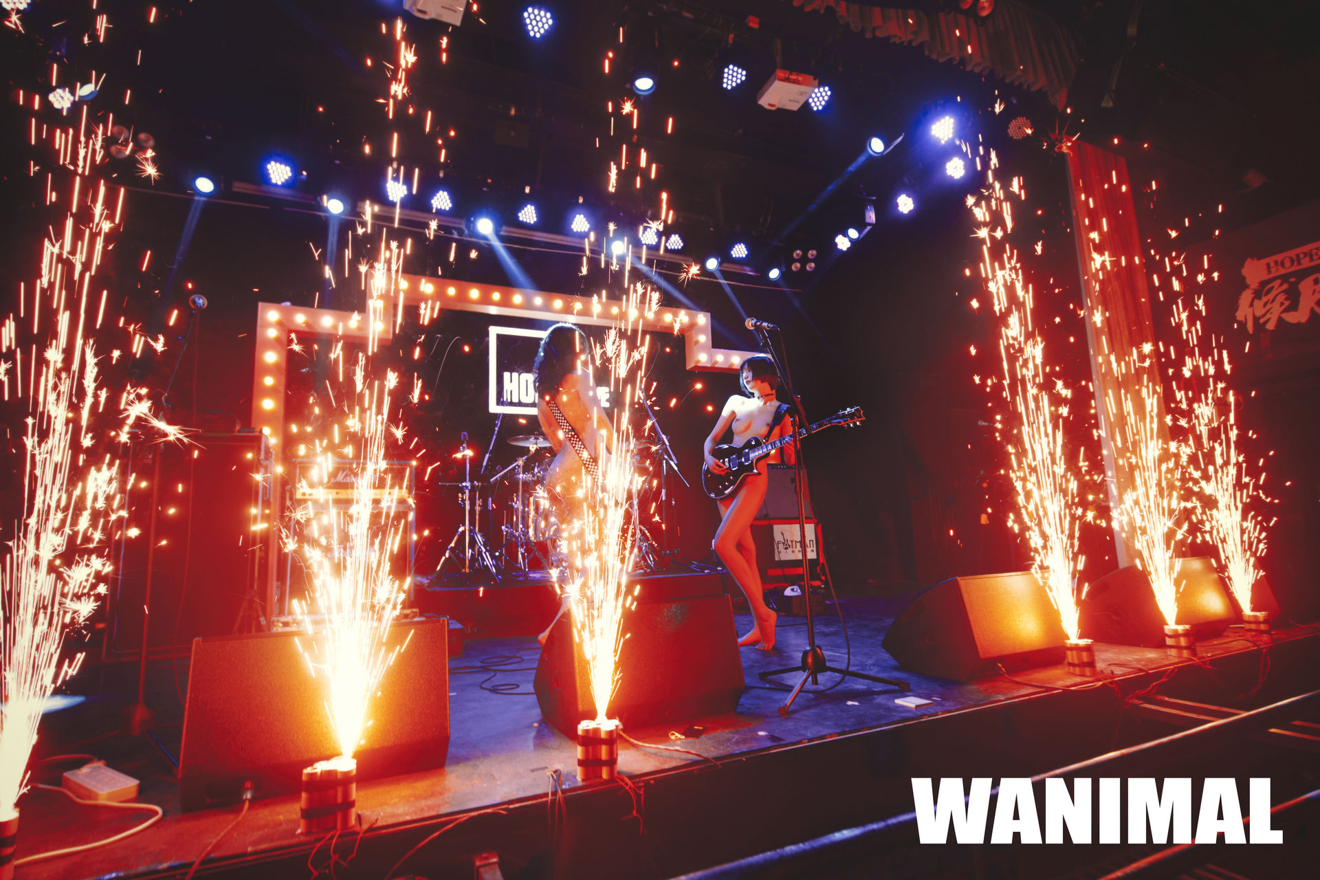 王动出品：VIP套图 第22期 - 王动作品