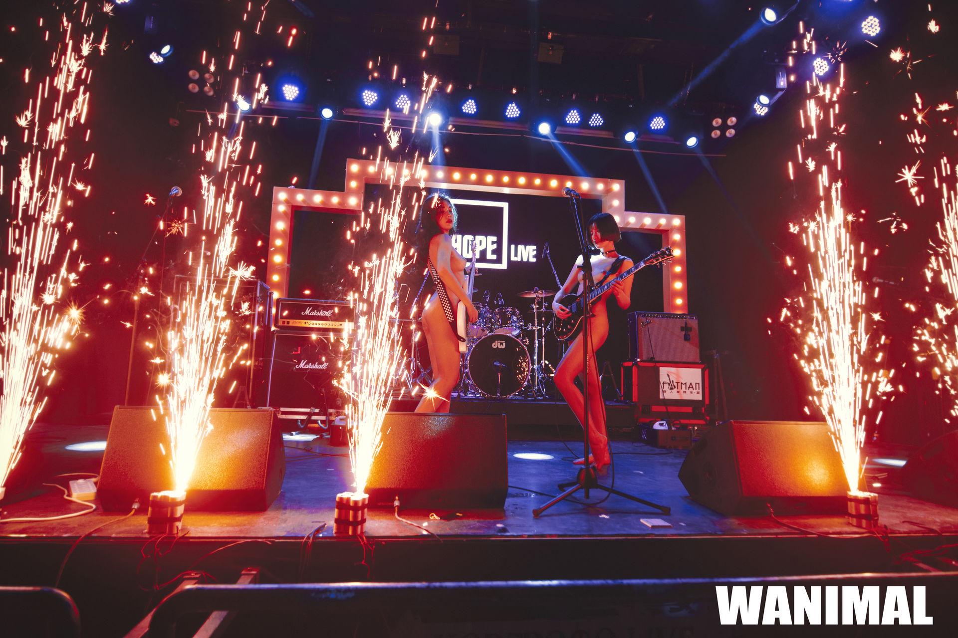 王动出品：VIP套图 第22期 - 王动作品