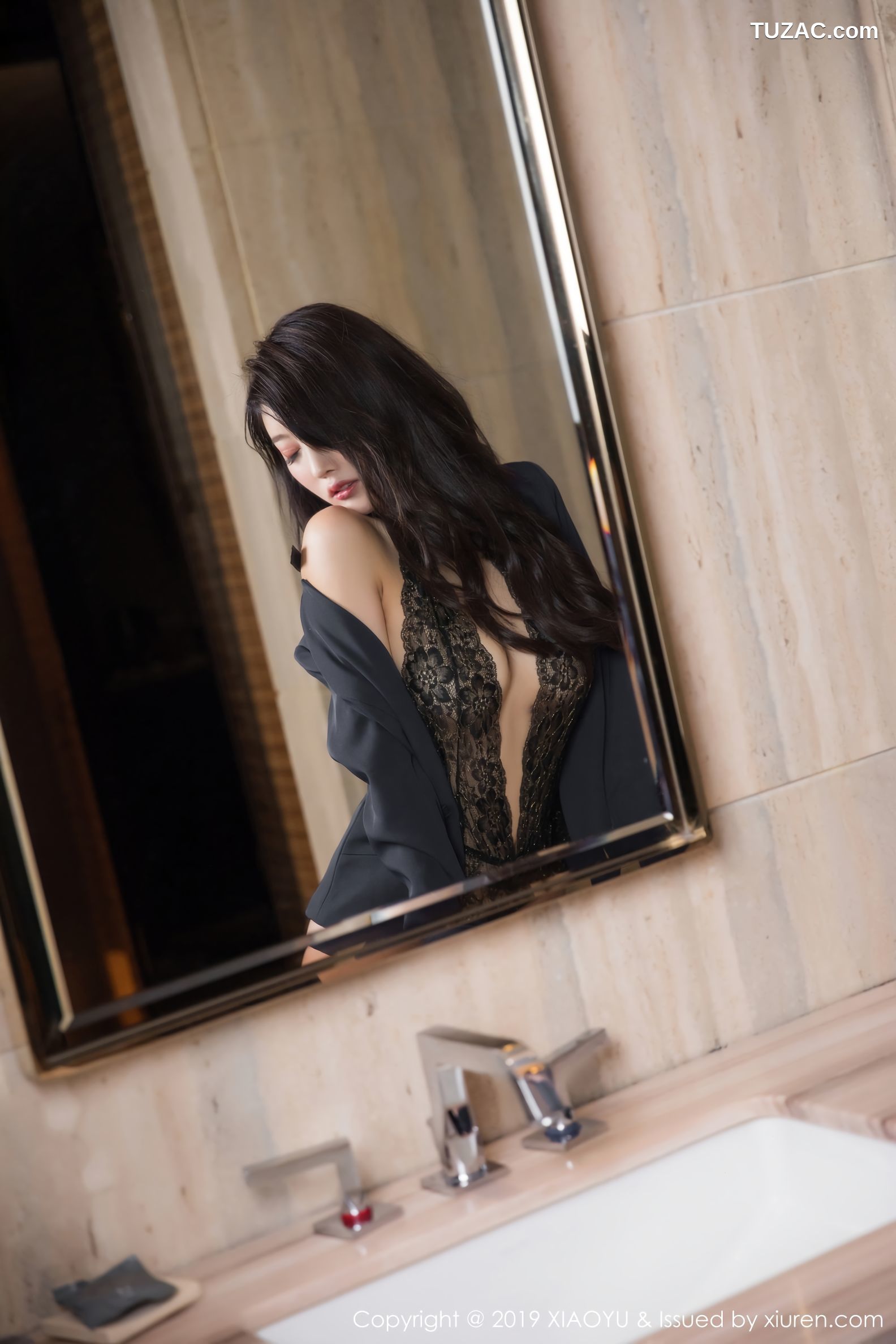 XiaoYu语画界-013-杨晨晨-《一袭镂空黑丝魅惑》-2019.01.25