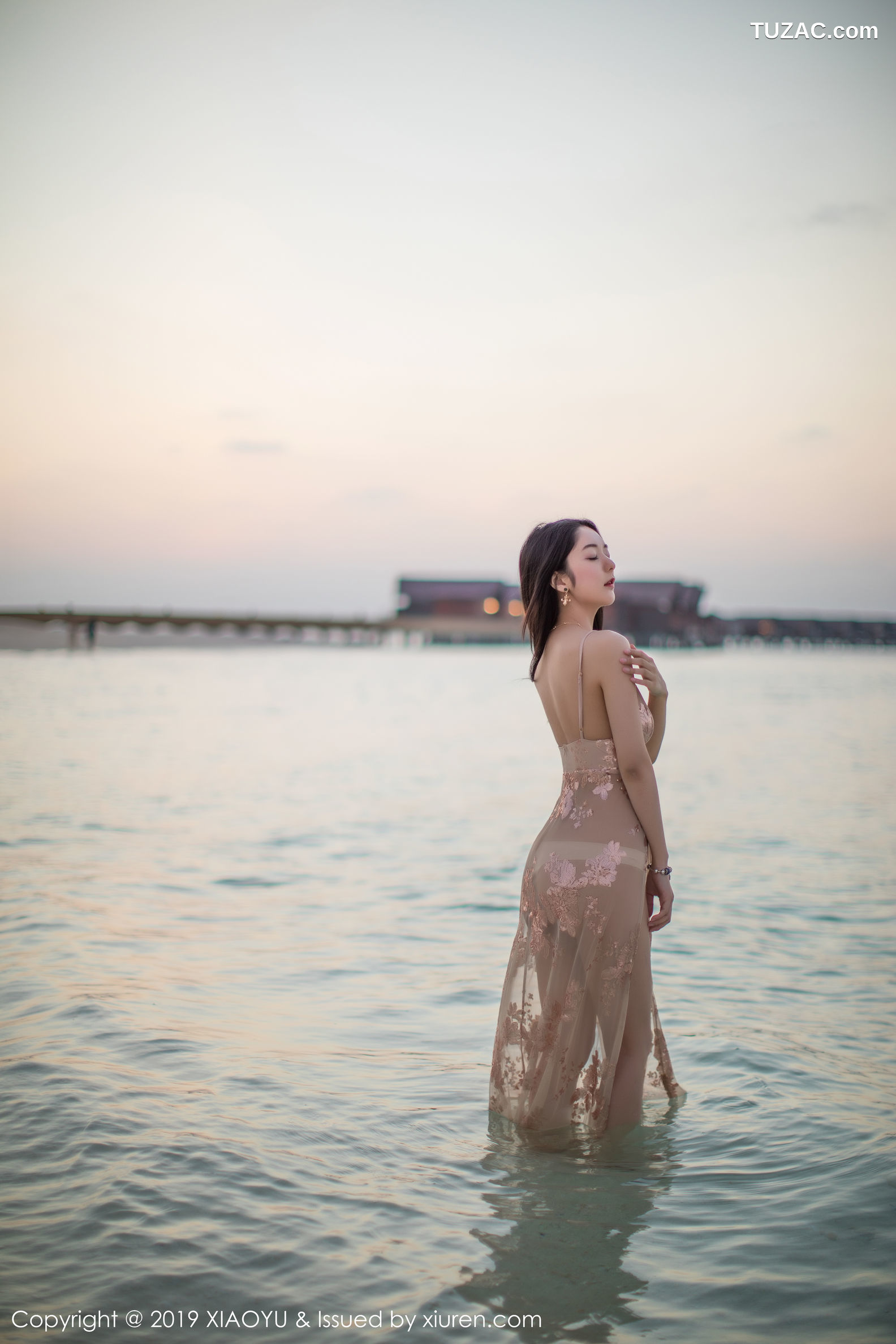 XiaoYu语画界-106-angela喜欢猫-《蕾丝内衣泳池湿身》-2019.07.09