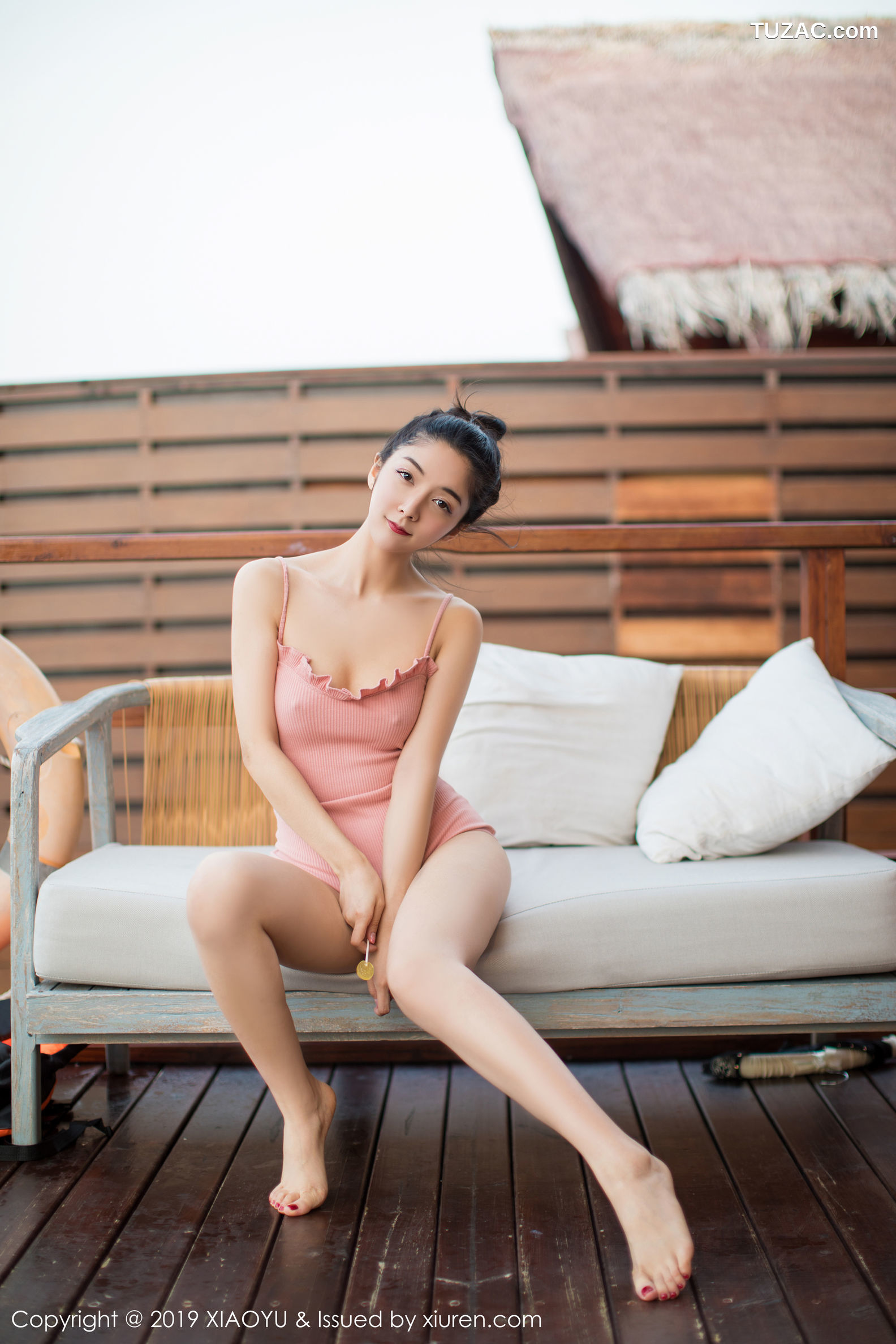 XiaoYu语画界-150-小热巴-《粉色的性感吊裙户外泳池系列》-2019.09.10