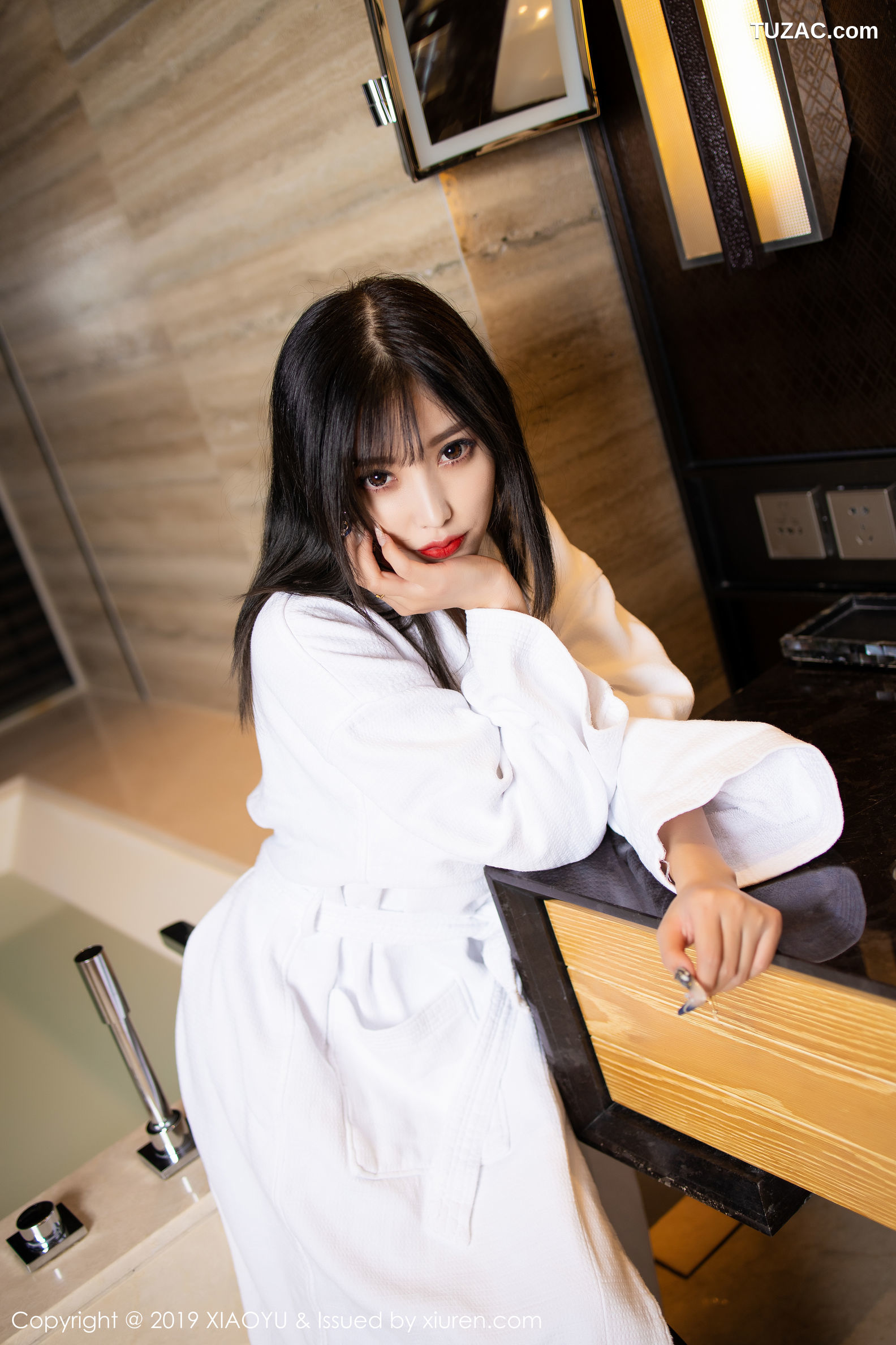 XiaoYu语画界-153-杨晨晨-《魅惑的吊袜与解开的内衣》-2019.09.16