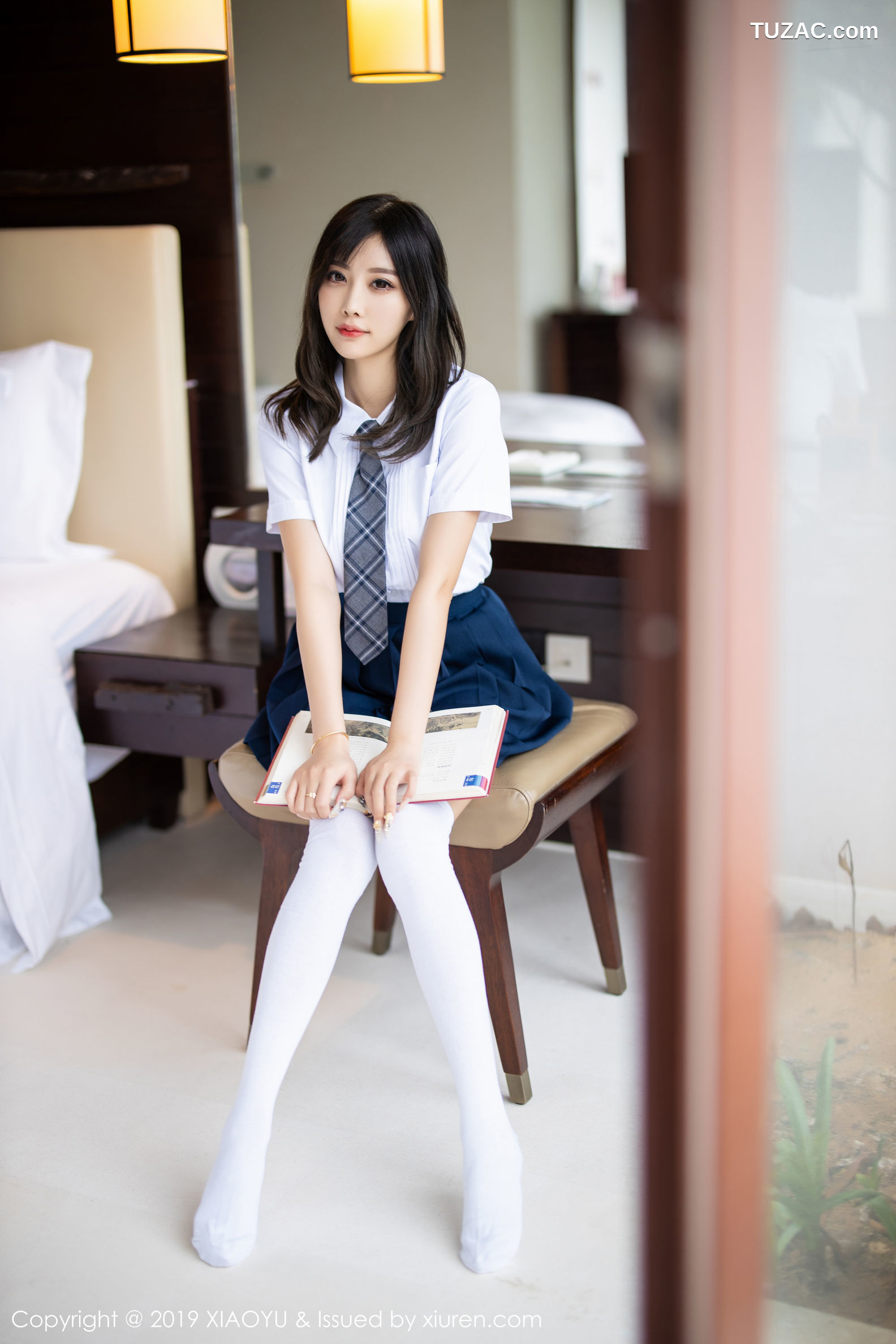 XiaoYu语画界-184-杨晨晨-《清纯的学生装到湿身性感蕾丝内衣》-2019.11.01