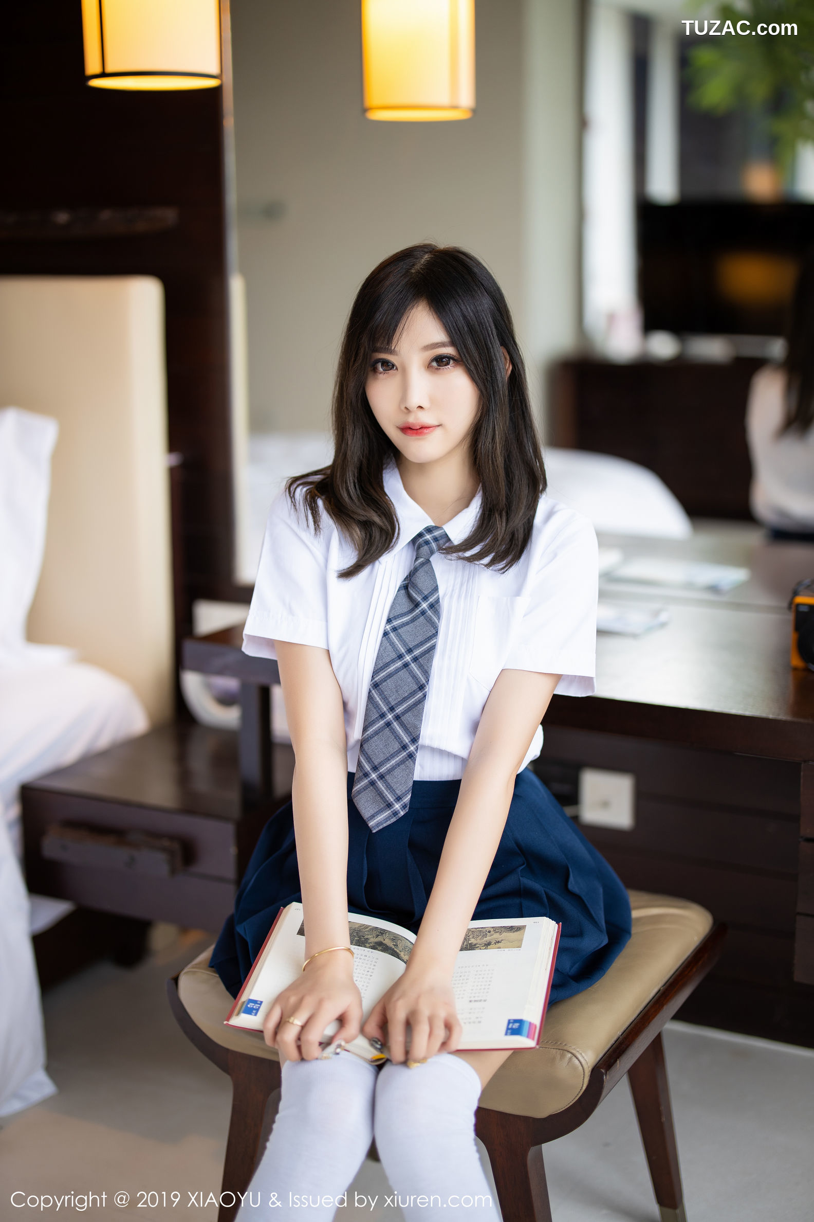 XiaoYu语画界-184-杨晨晨-《清纯的学生装到湿身性感蕾丝内衣》-2019.11.01