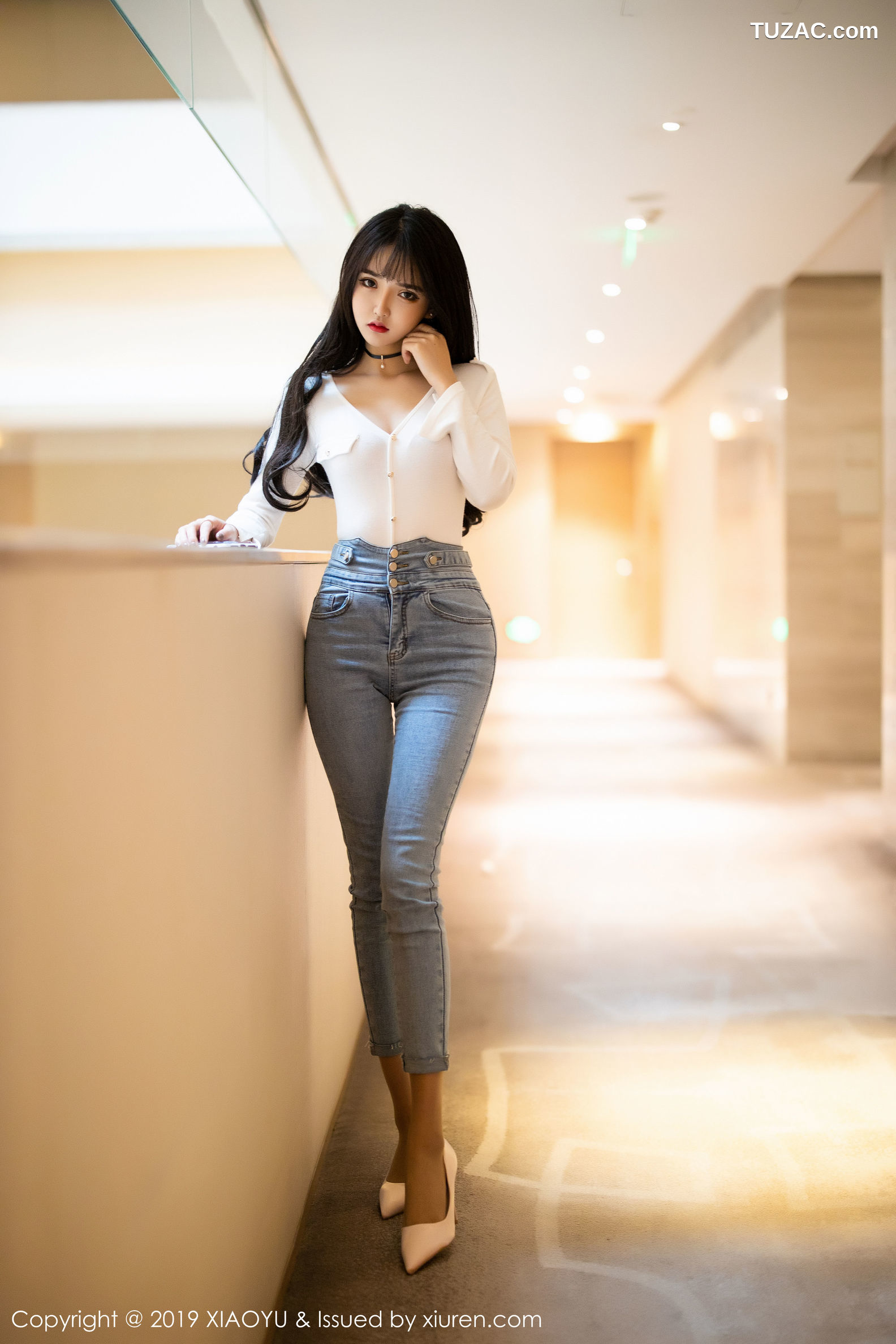 XiaoYu语画界-212-Miko酱吖-《性感牛仔裤-衬衫丝袜》-2019.12.11