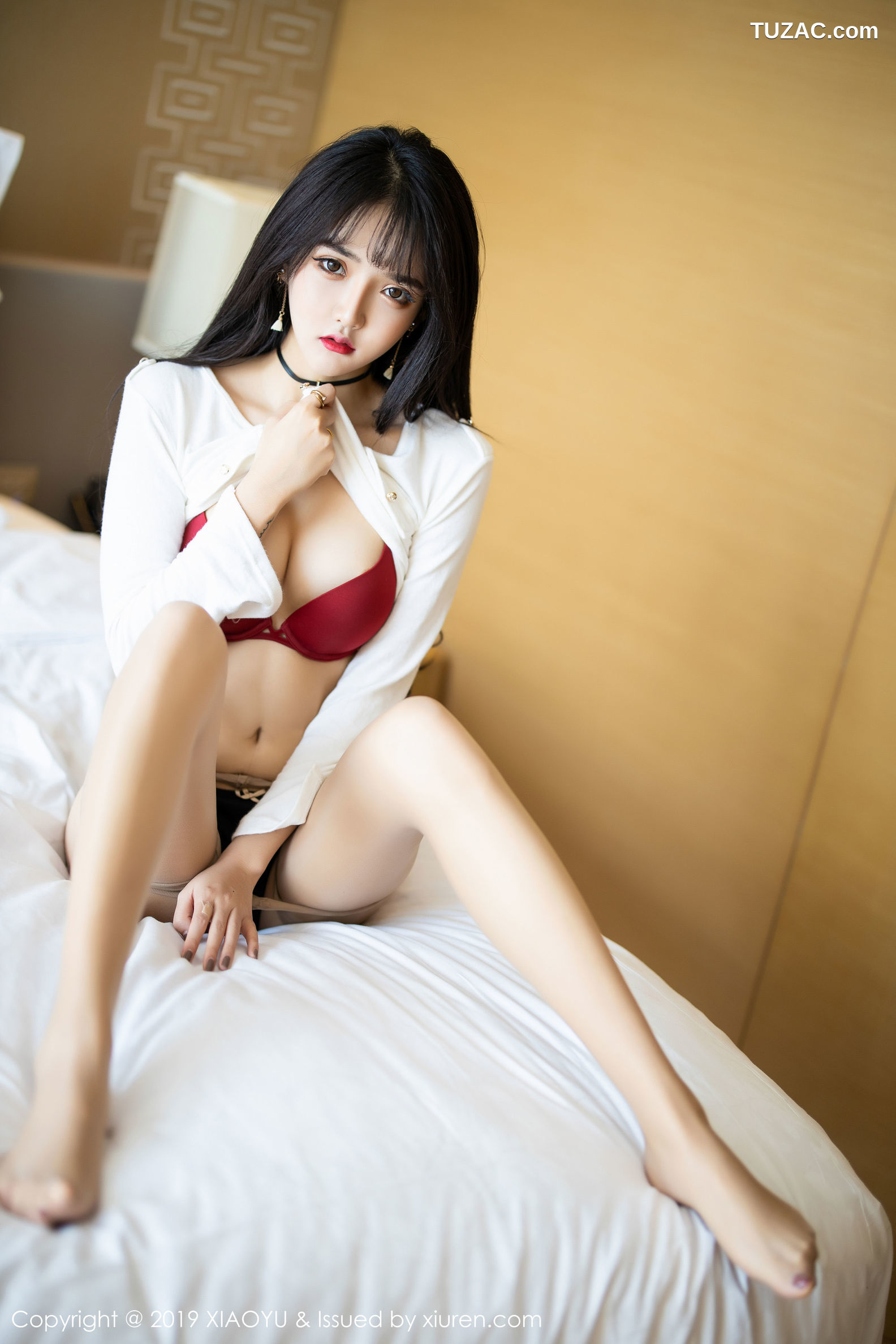XiaoYu语画界-212-Miko酱吖-《性感牛仔裤-衬衫丝袜》-2019.12.11