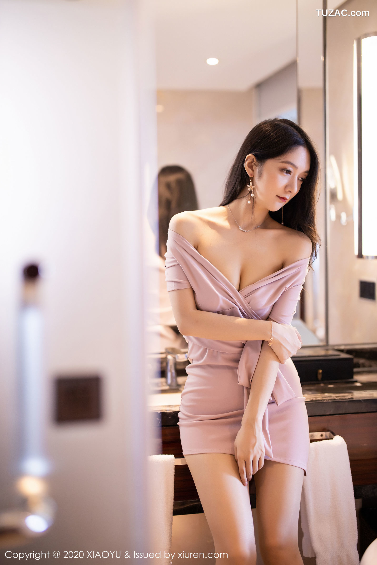 XiaoYu语画界-256-小热巴-《玫瑰金色的吊裙与丝袜诱惑》-2020.02.27