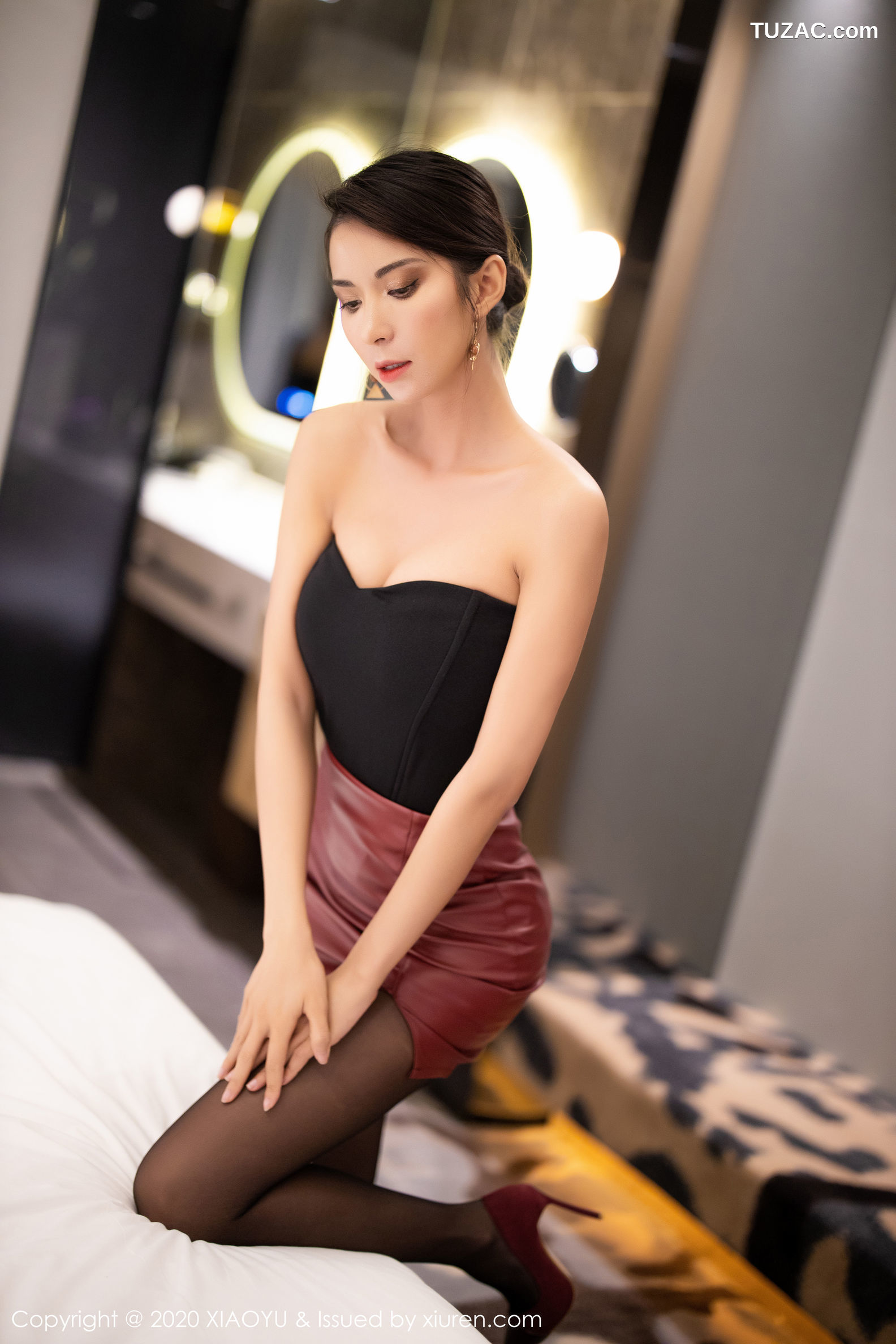 XiaoYu语画界-265-Carry-《黑丝美腿狂欢系列》-2020.03.11