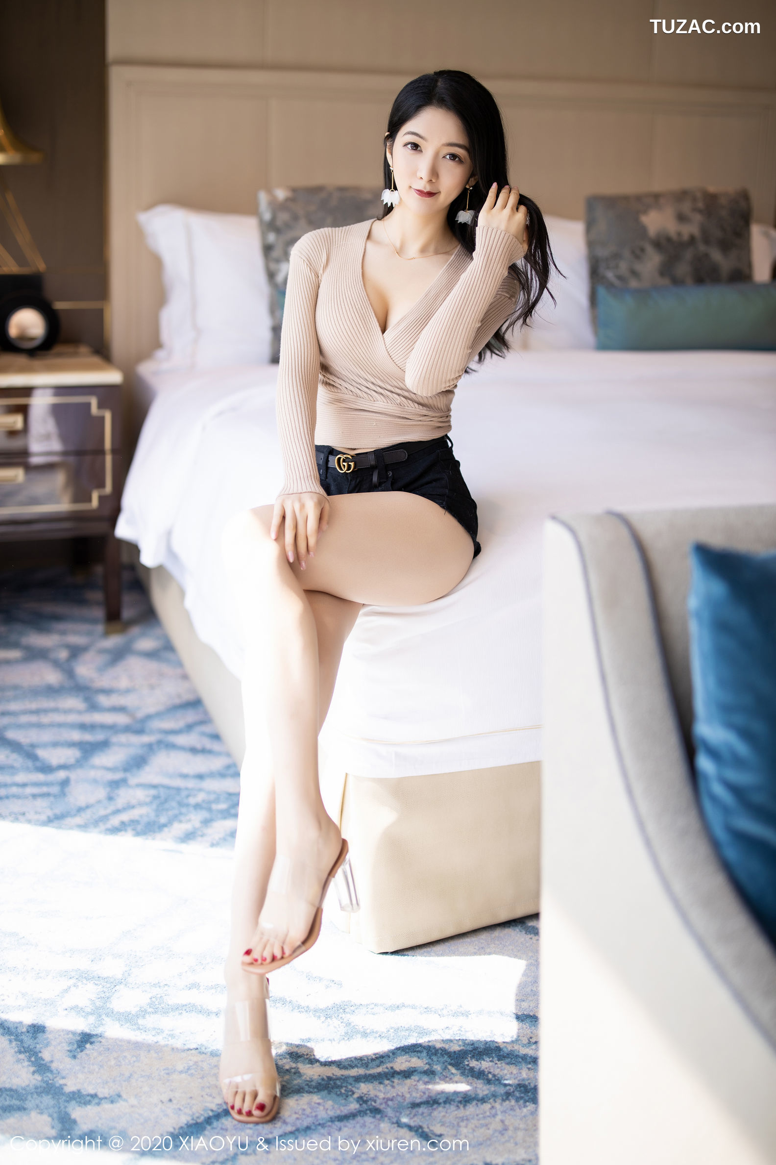 XiaoYu语画界-271-小热巴-《两套丝袜服饰下的绝美身姿》-2020.03.19