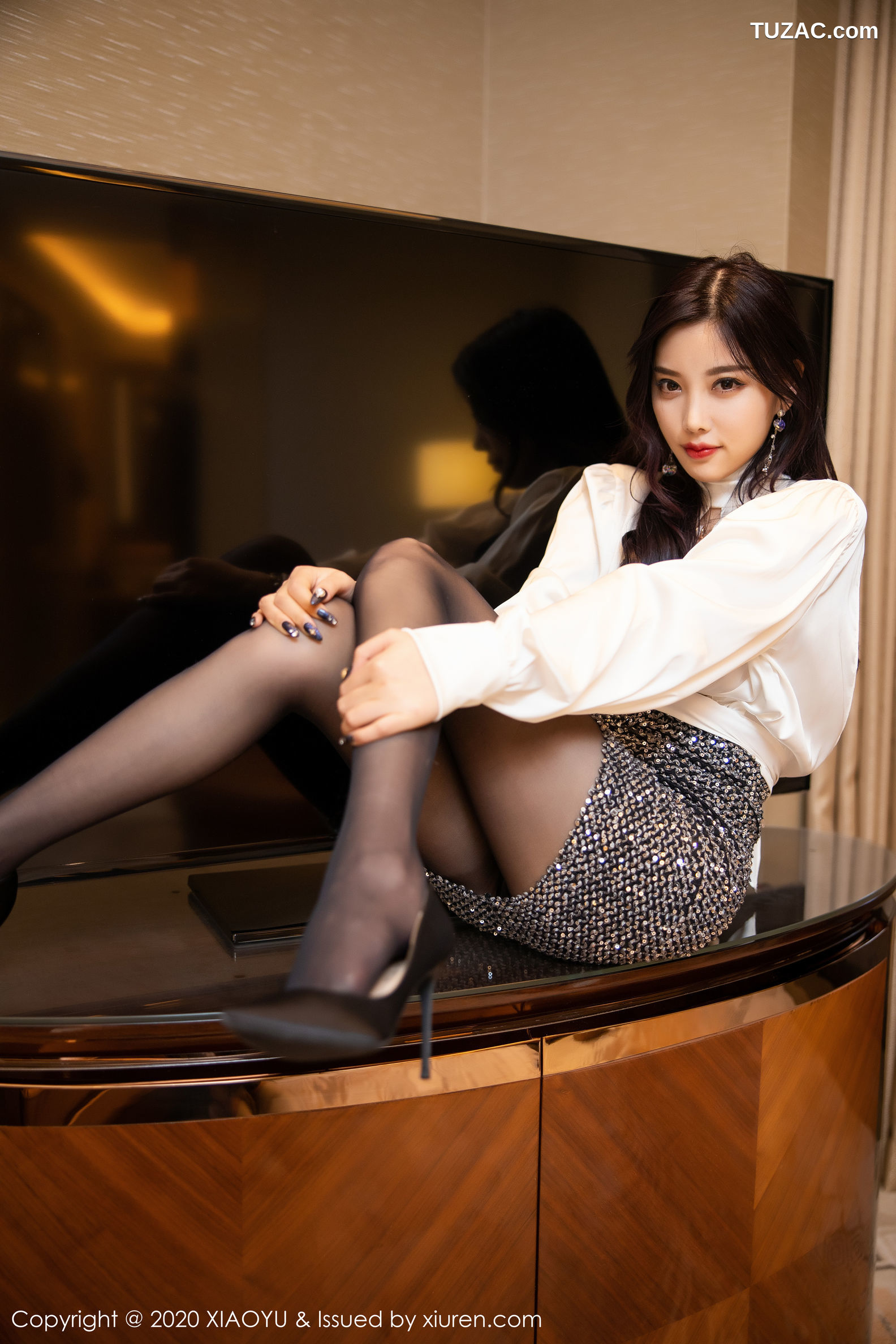 XiaoYu语画界-282-杨晨晨-《澳门风格系列之下的绝美娇躯》-2020.04.03