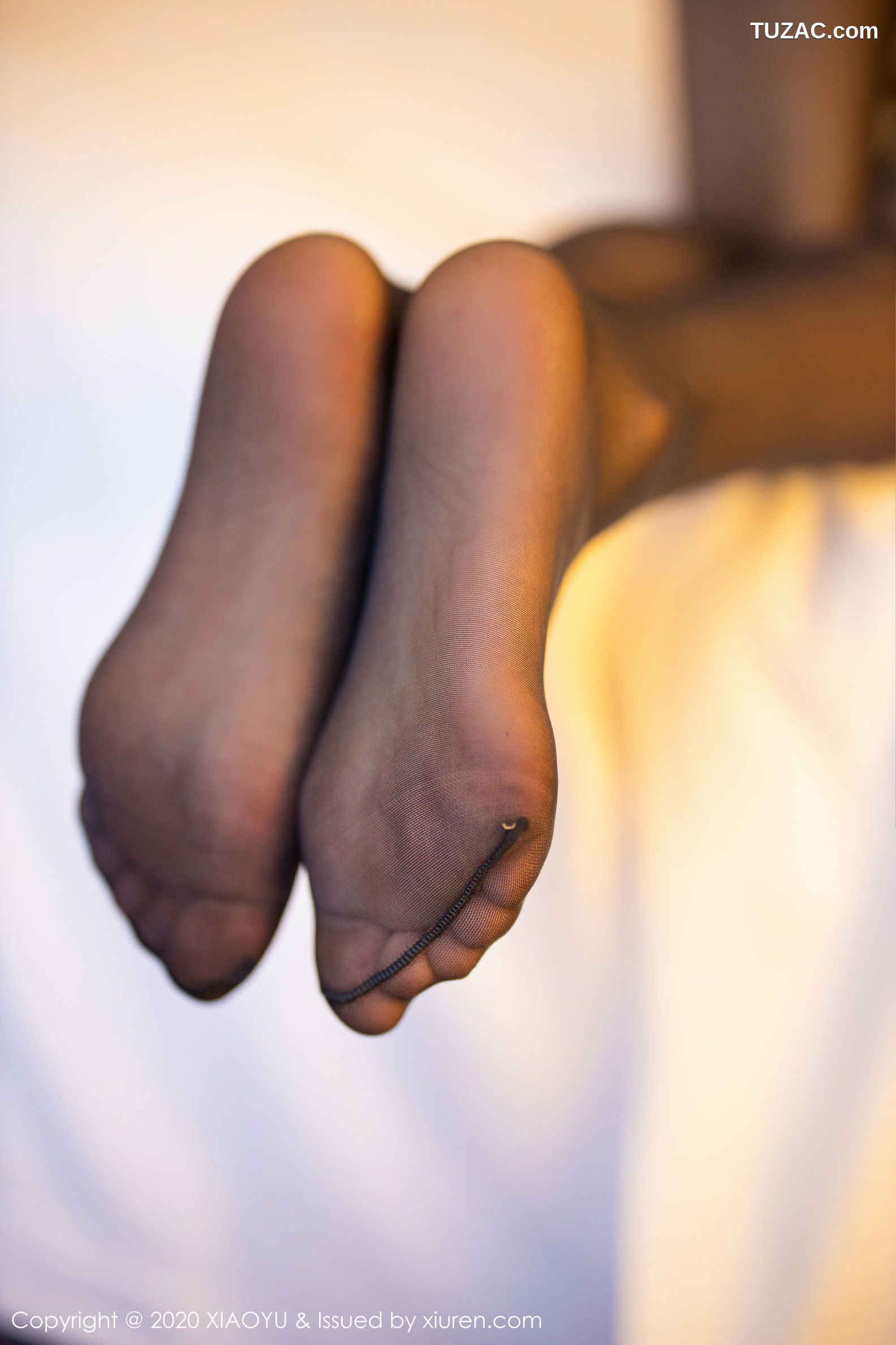 XiaoYu语画界-313-允儿Claire-《猩红典雅礼服与极致魅惑黑丝》-2020.05.20