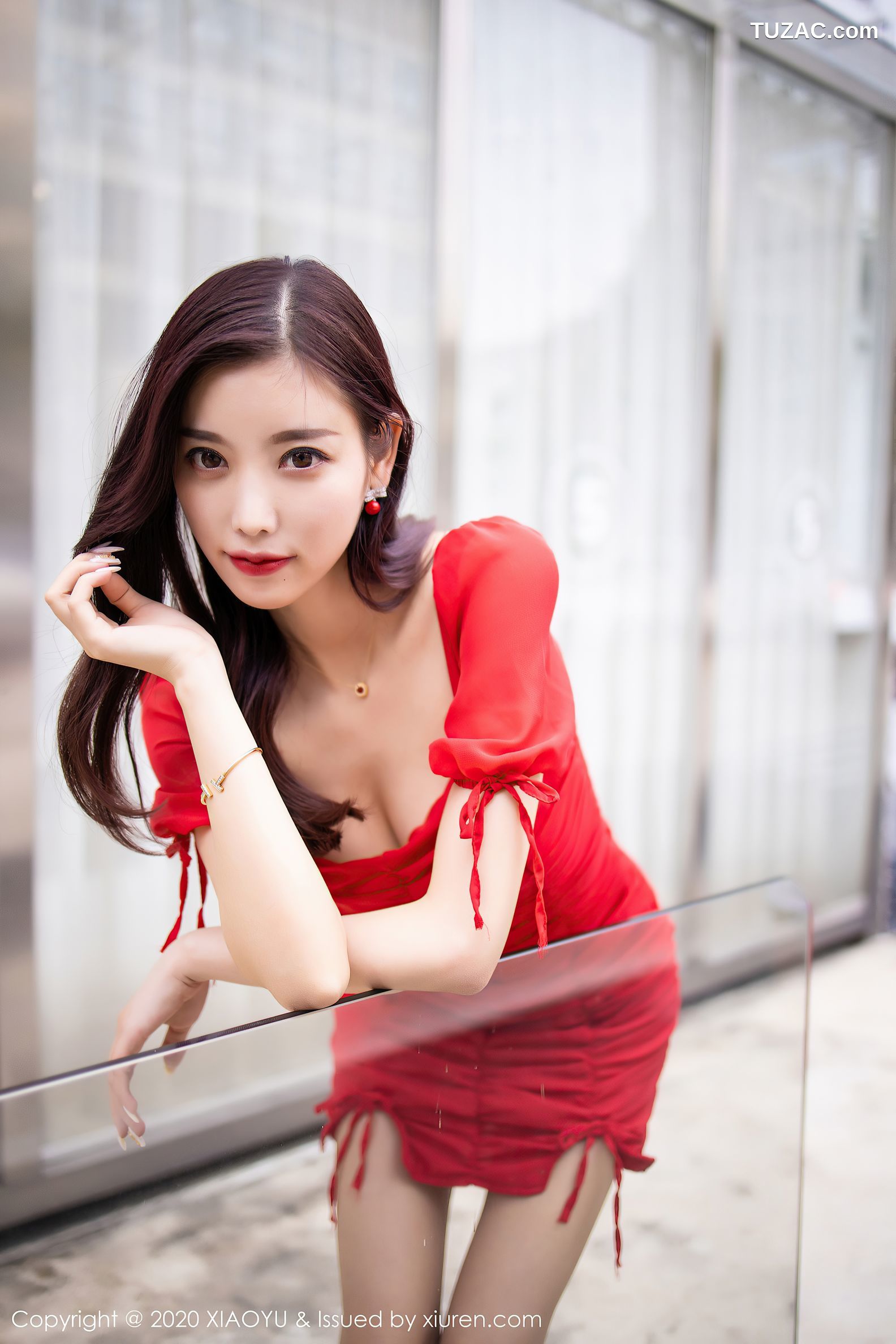 XiaoYu语画界-326-杨晨晨-《鲜艳的红裙街拍》-2020.07.15