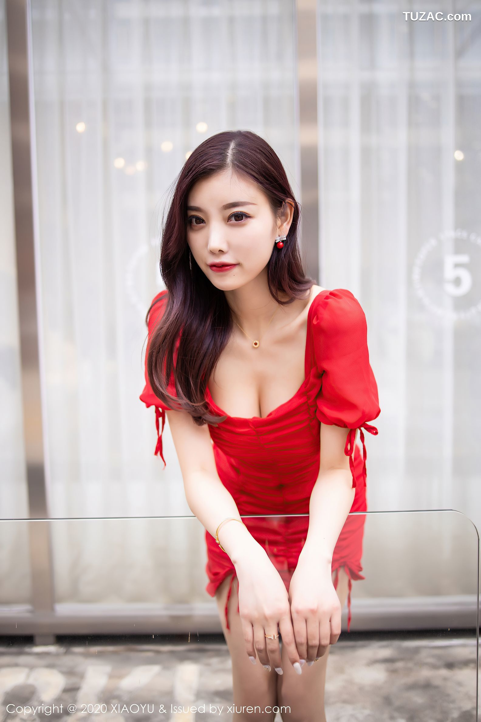 XiaoYu语画界-326-杨晨晨-《鲜艳的红裙街拍》-2020.07.15