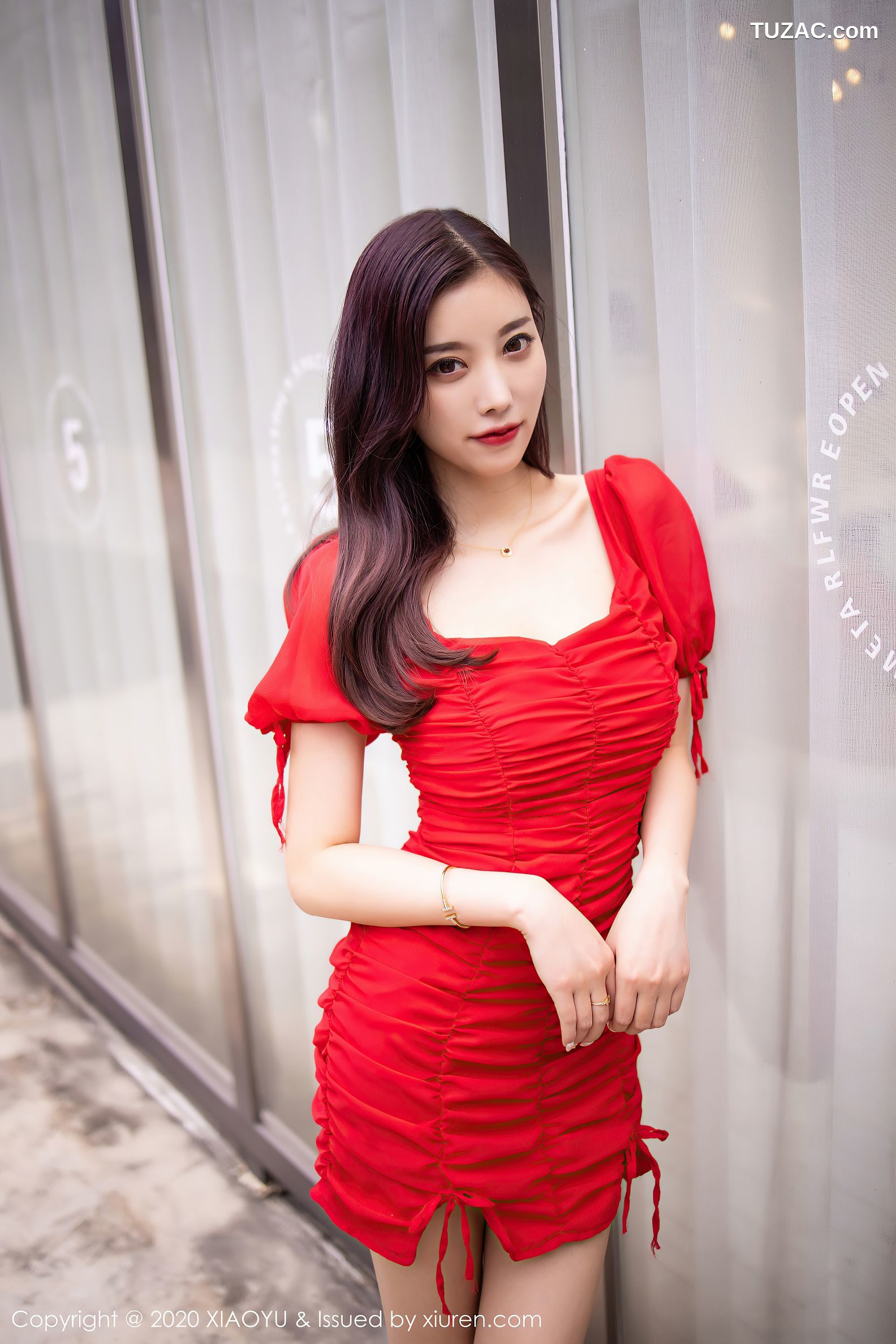 XiaoYu语画界-326-杨晨晨-《鲜艳的红裙街拍》-2020.07.15